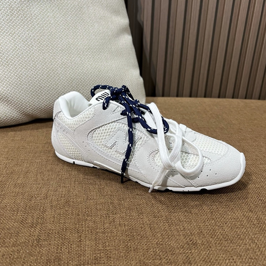 미우미우 X 뉴발란스 530 SL 메쉬 스니커즈