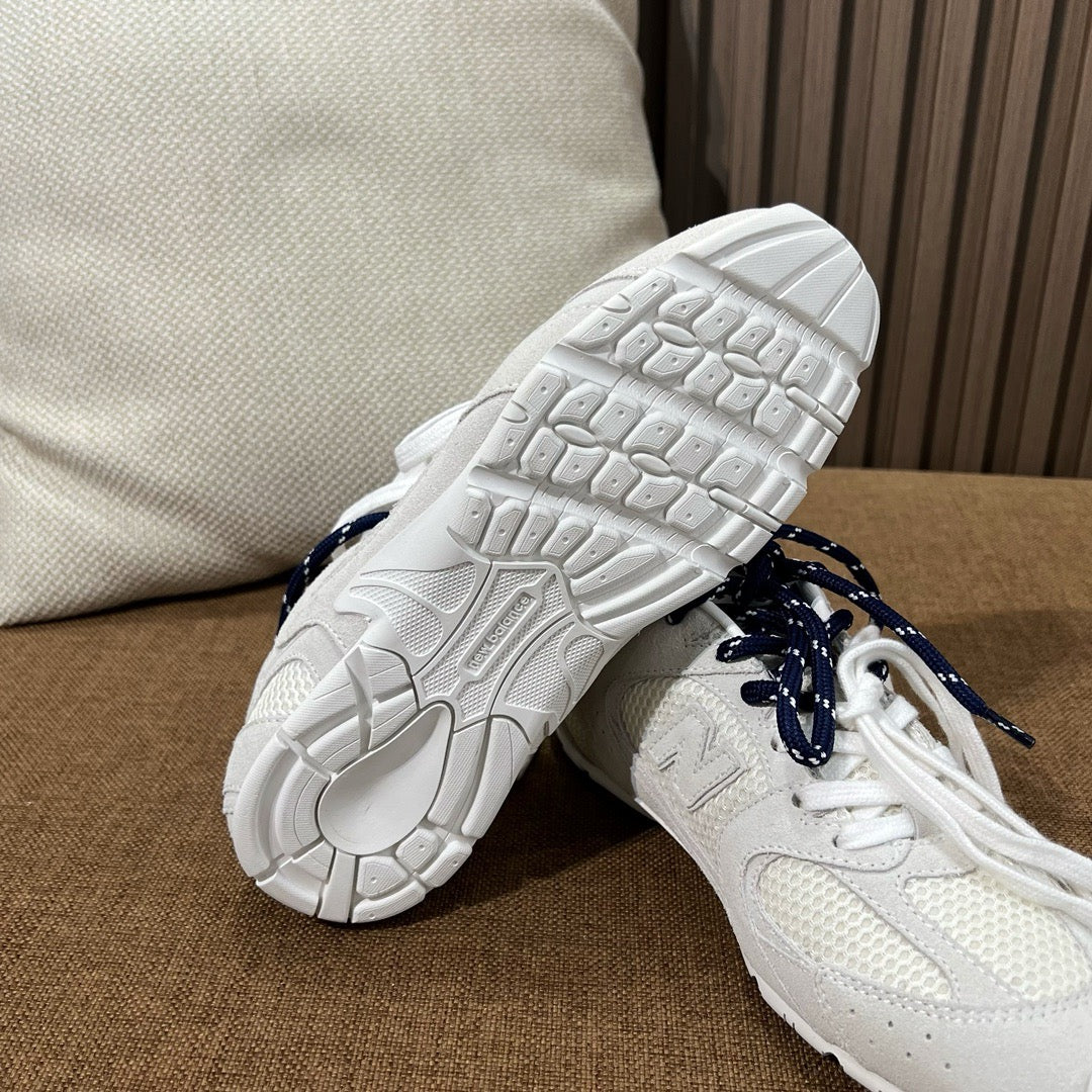 미우미우 X 뉴발란스 530 SL 메쉬 스니커즈