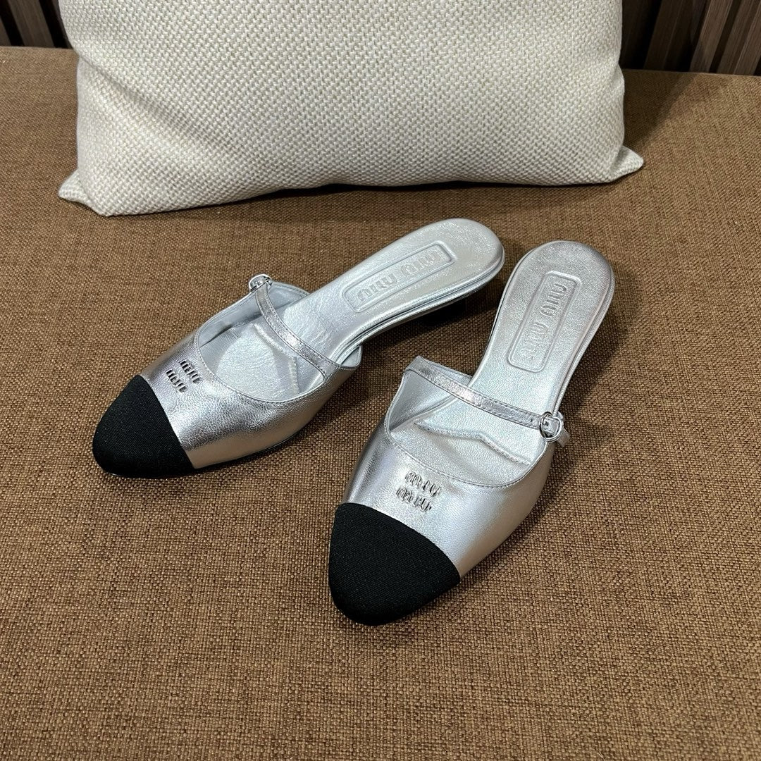 미우미우 투톤 페이던트 레더 뮬