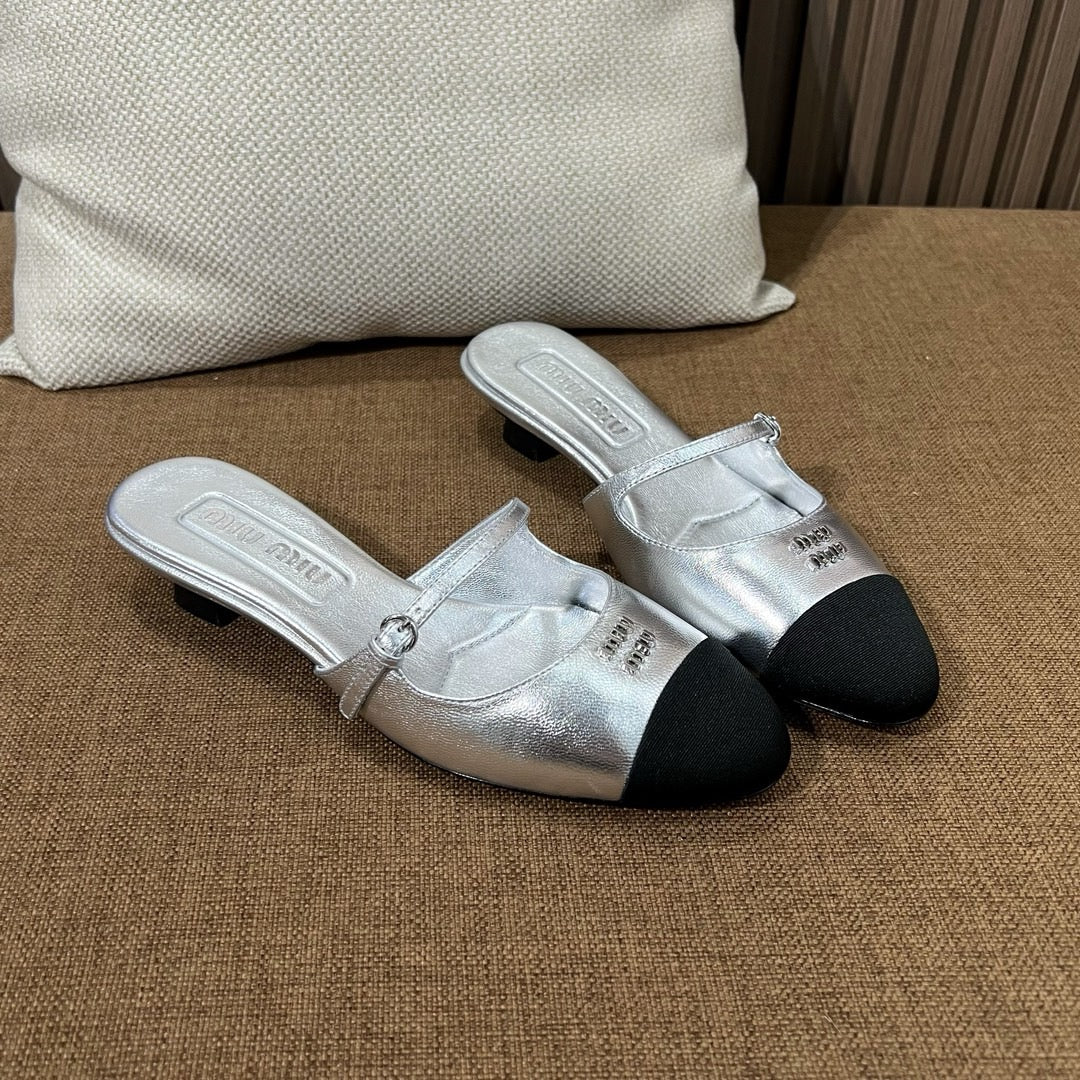 미우미우 투톤 페이던트 레더 뮬