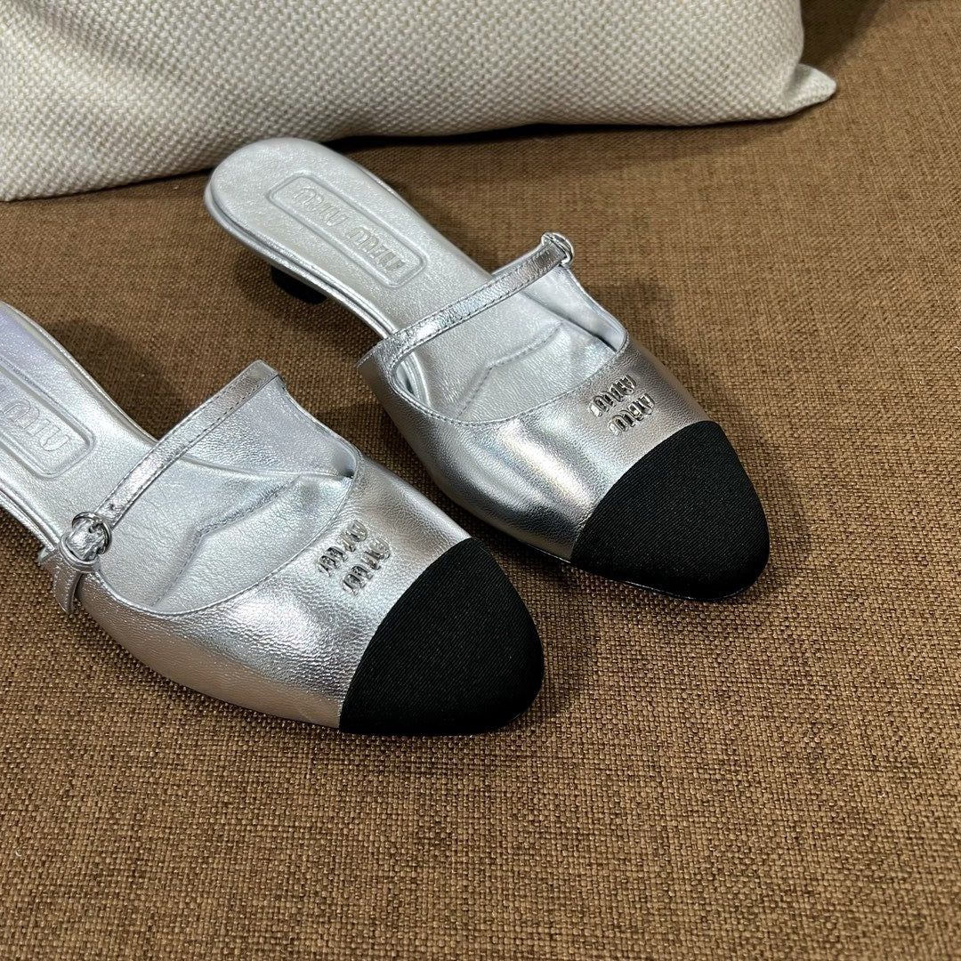 미우미우 투톤 페이던트 레더 뮬