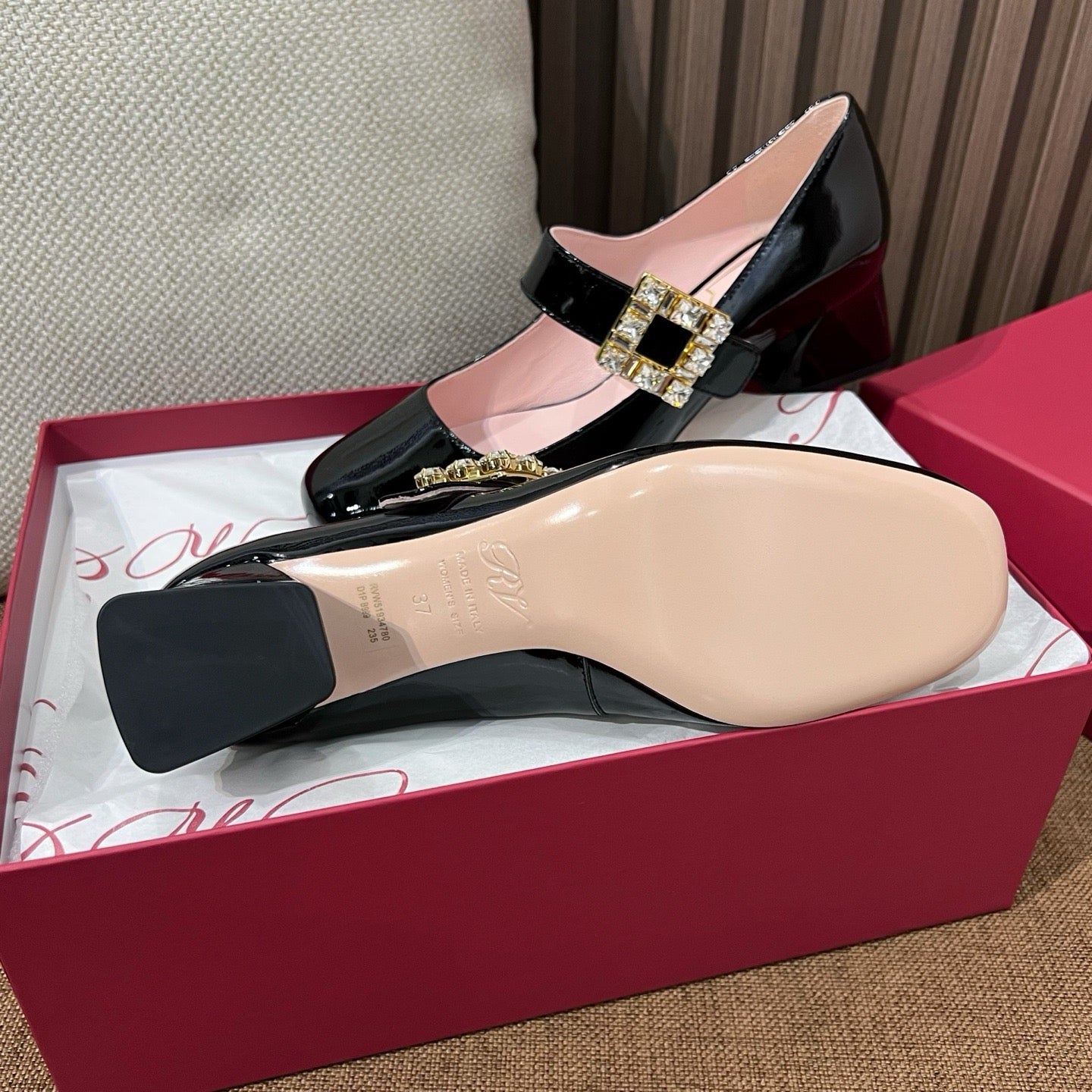 로저비비에 트레 비비에 스트라스 펌프스