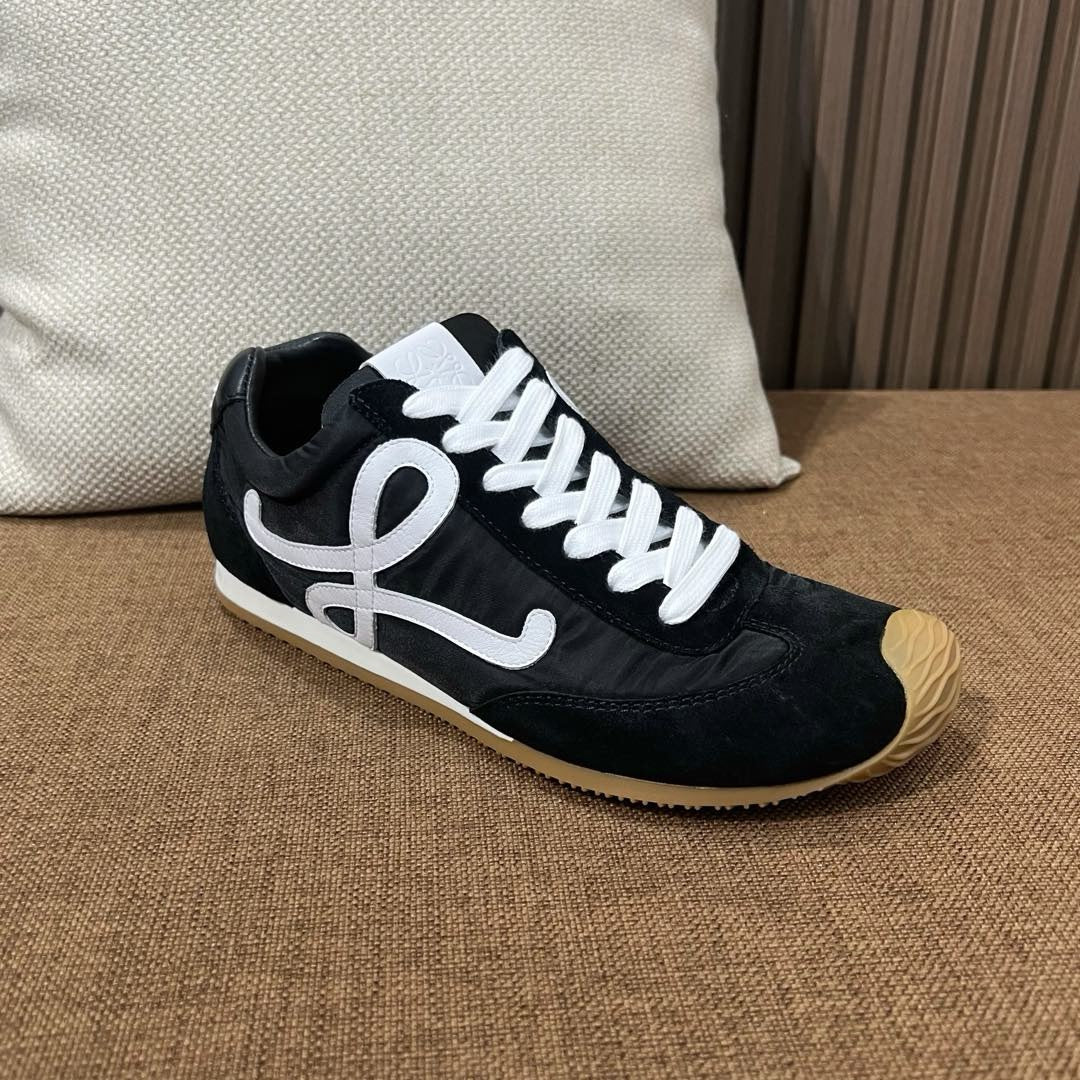 로에베 발레 러너 2.0 스니커즈