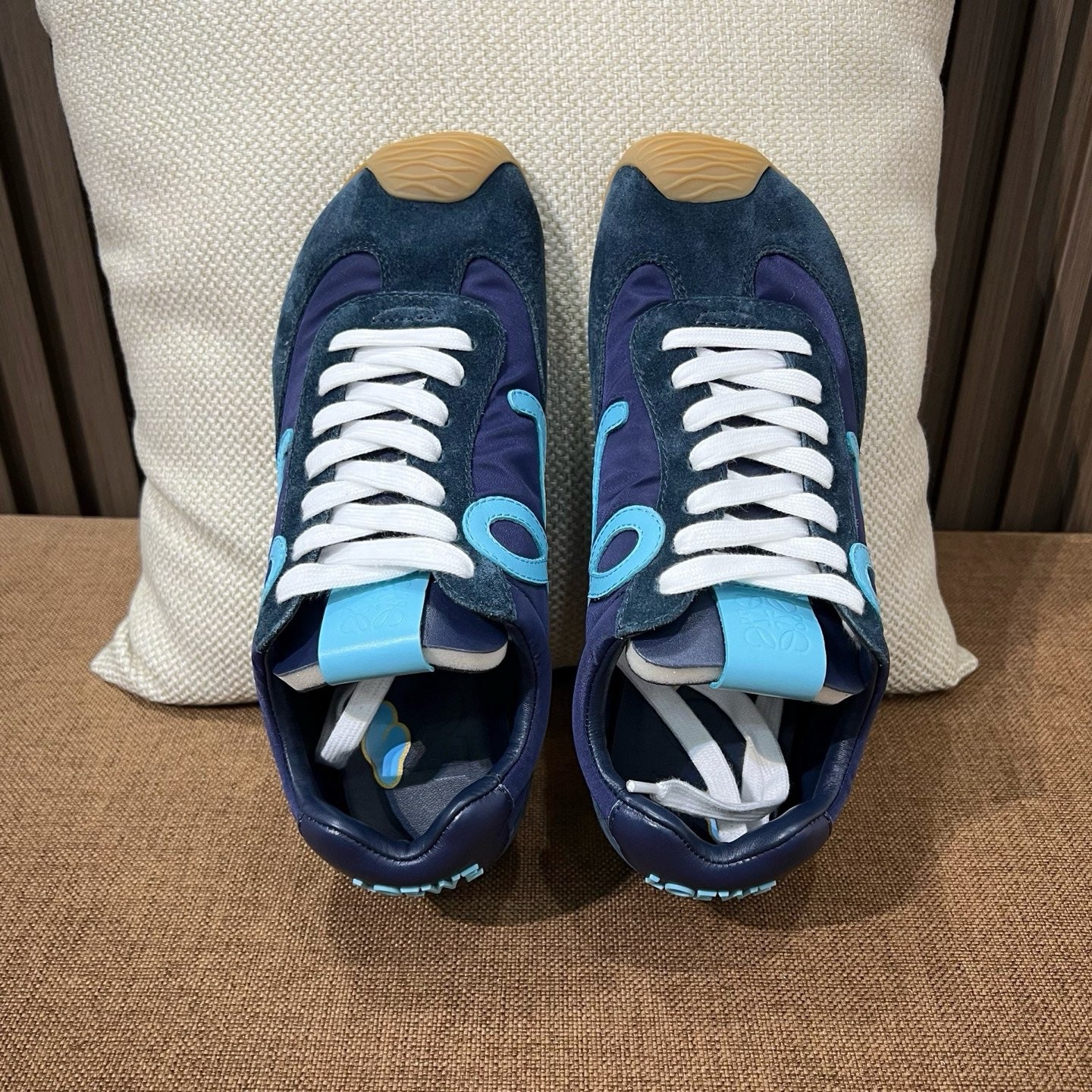 로에베 발레 러너 2.0 스니커즈