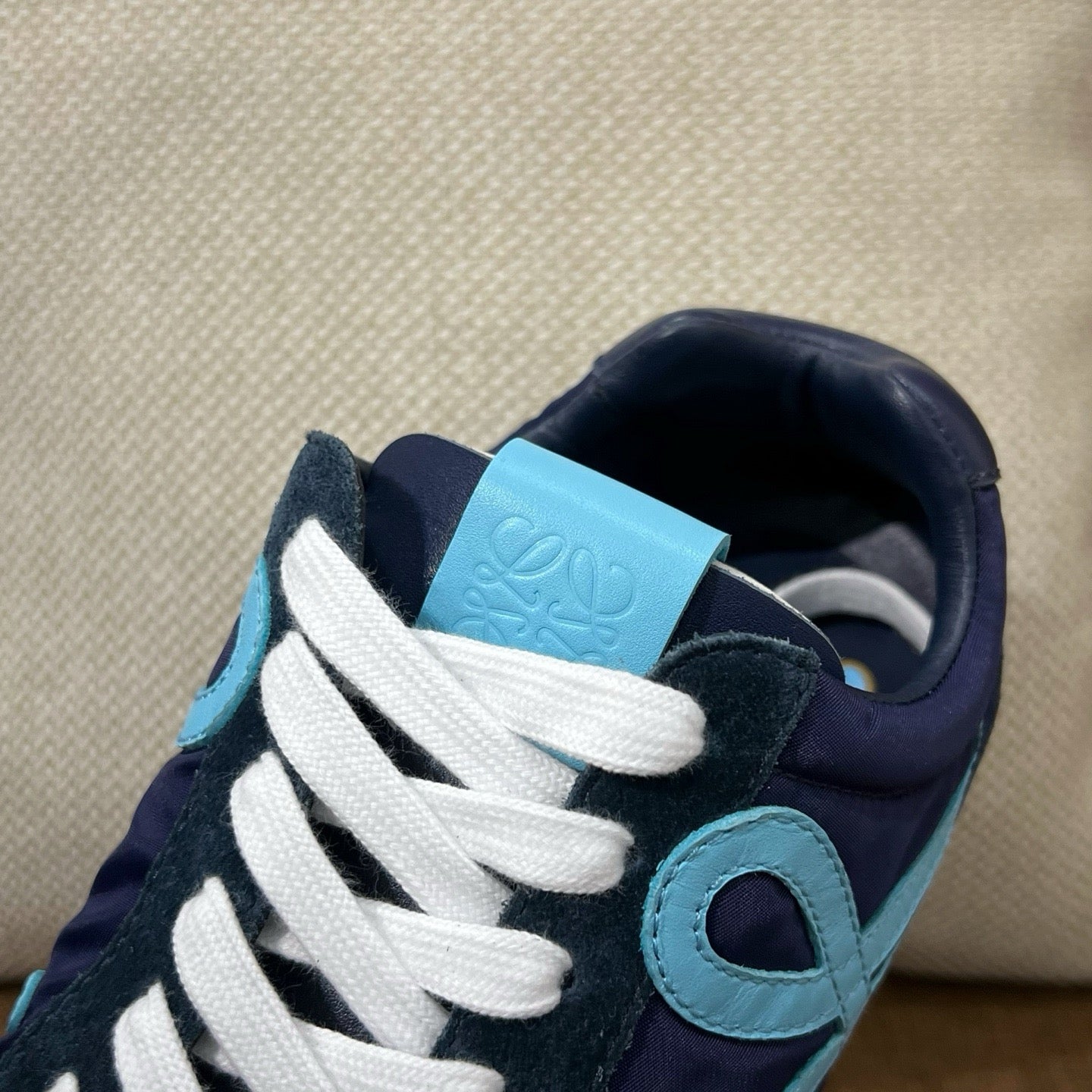 로에베 발레 러너 2.0 스니커즈