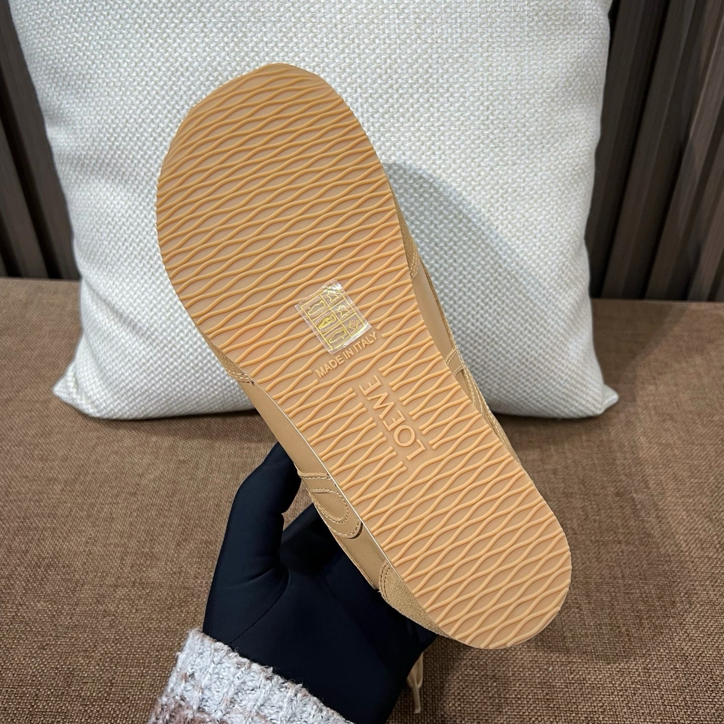 로에베 발레 러너 2.0 스니커즈