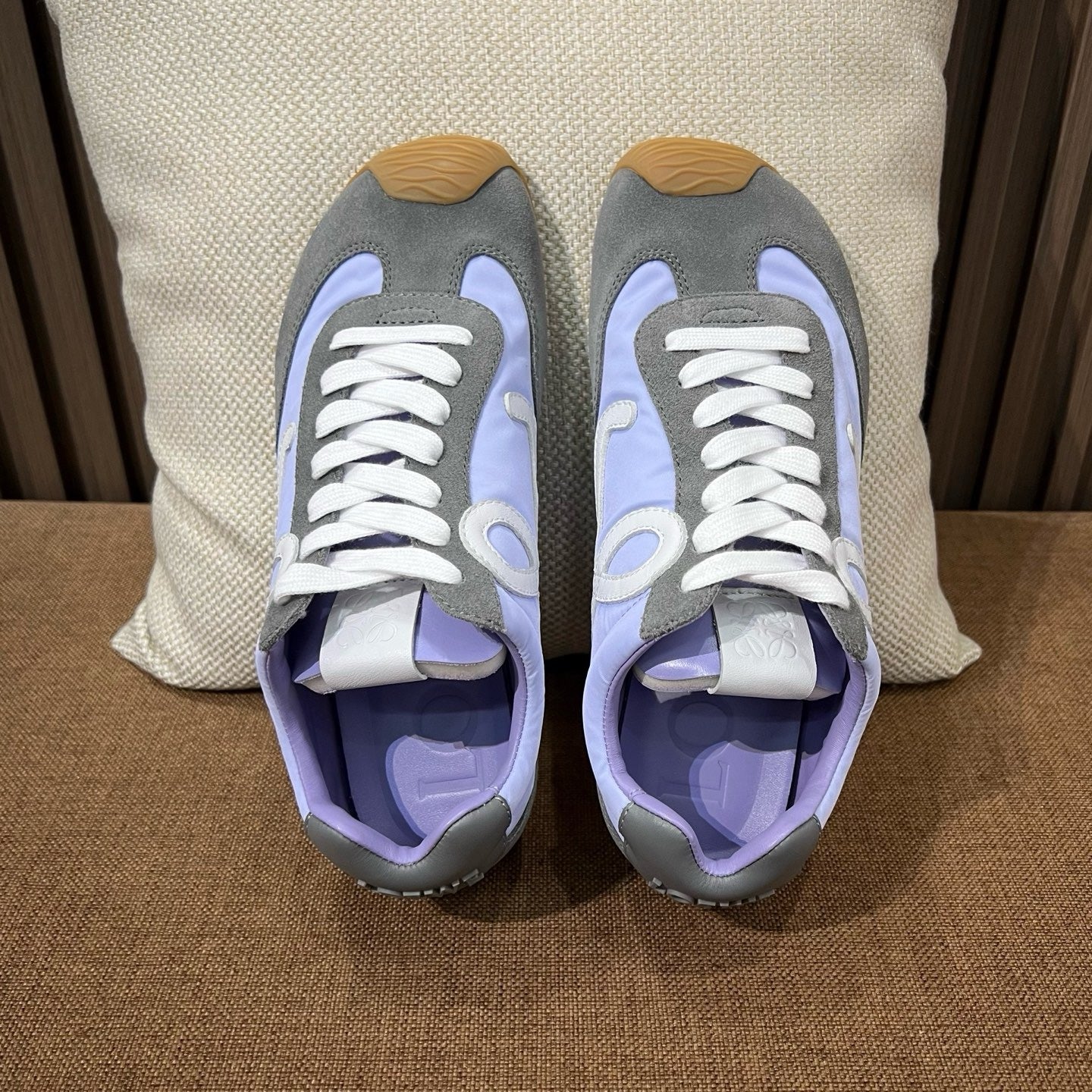 로에베 발레 러너 2.0 스니커즈