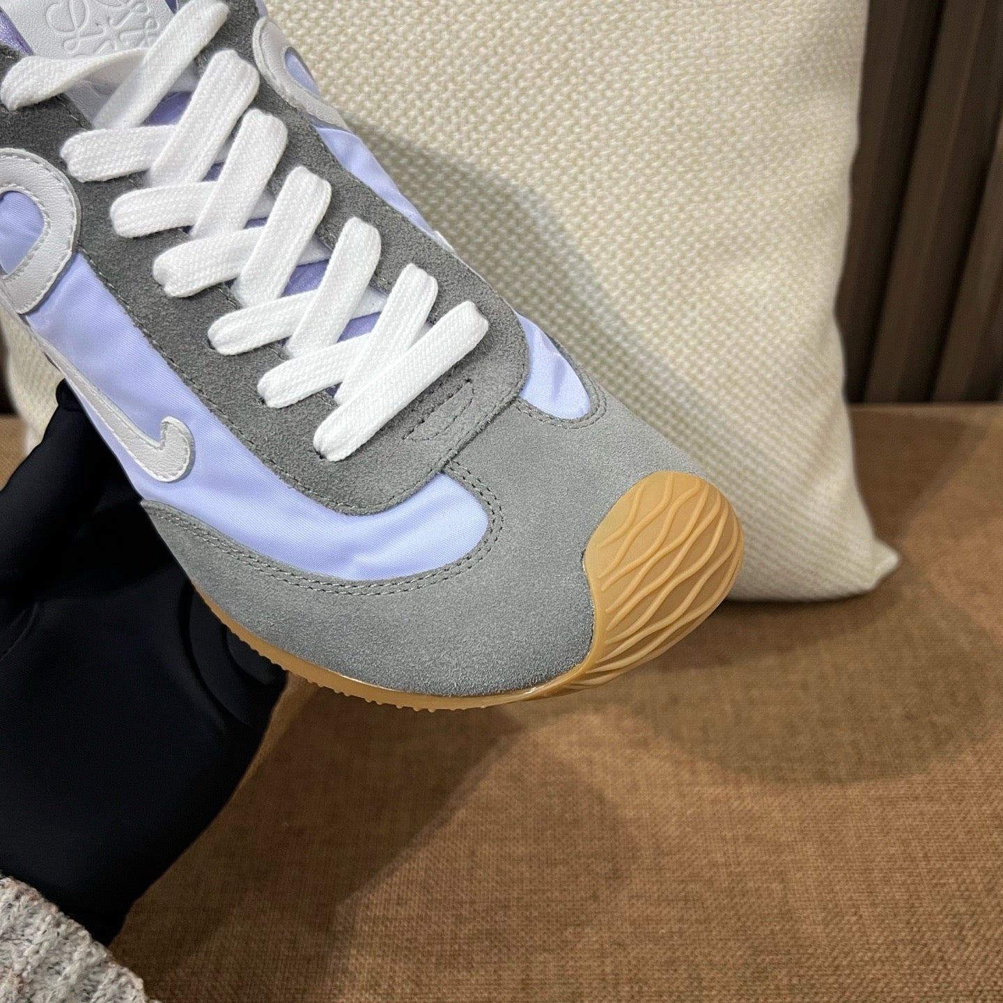 로에베 발레 러너 2.0 스니커즈