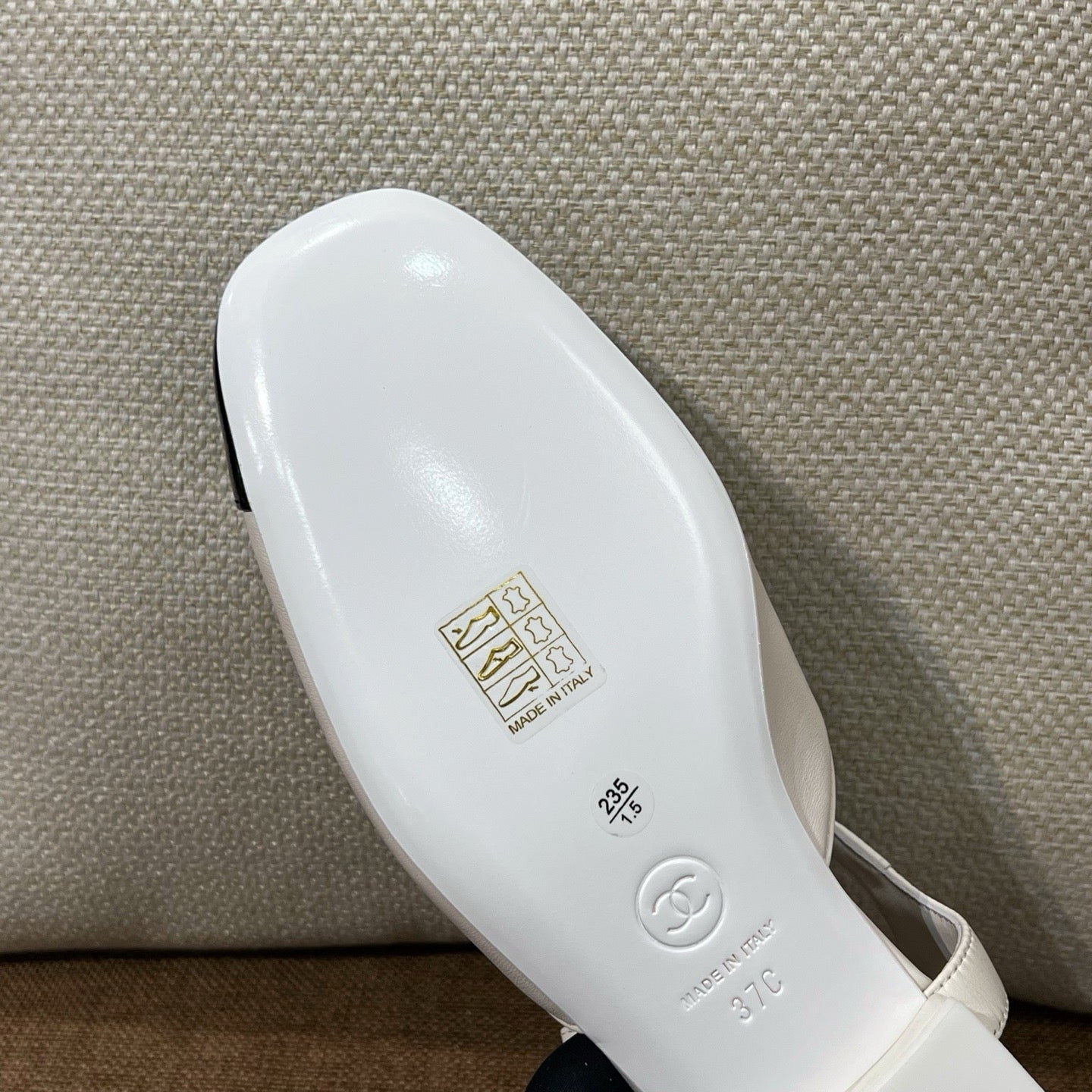 샤넬 CC로고 더블 캡토 스트랩 슬링백