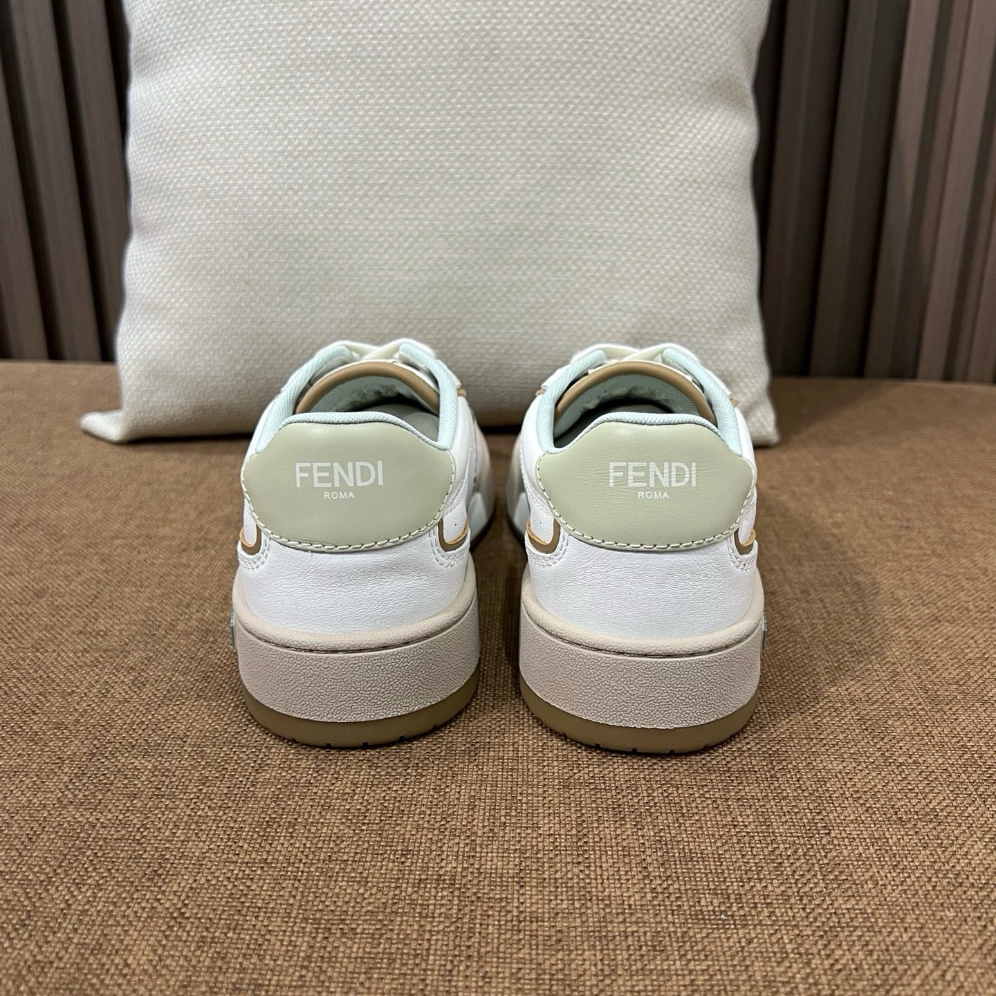 펜디 매치 레이스업 스니커즈