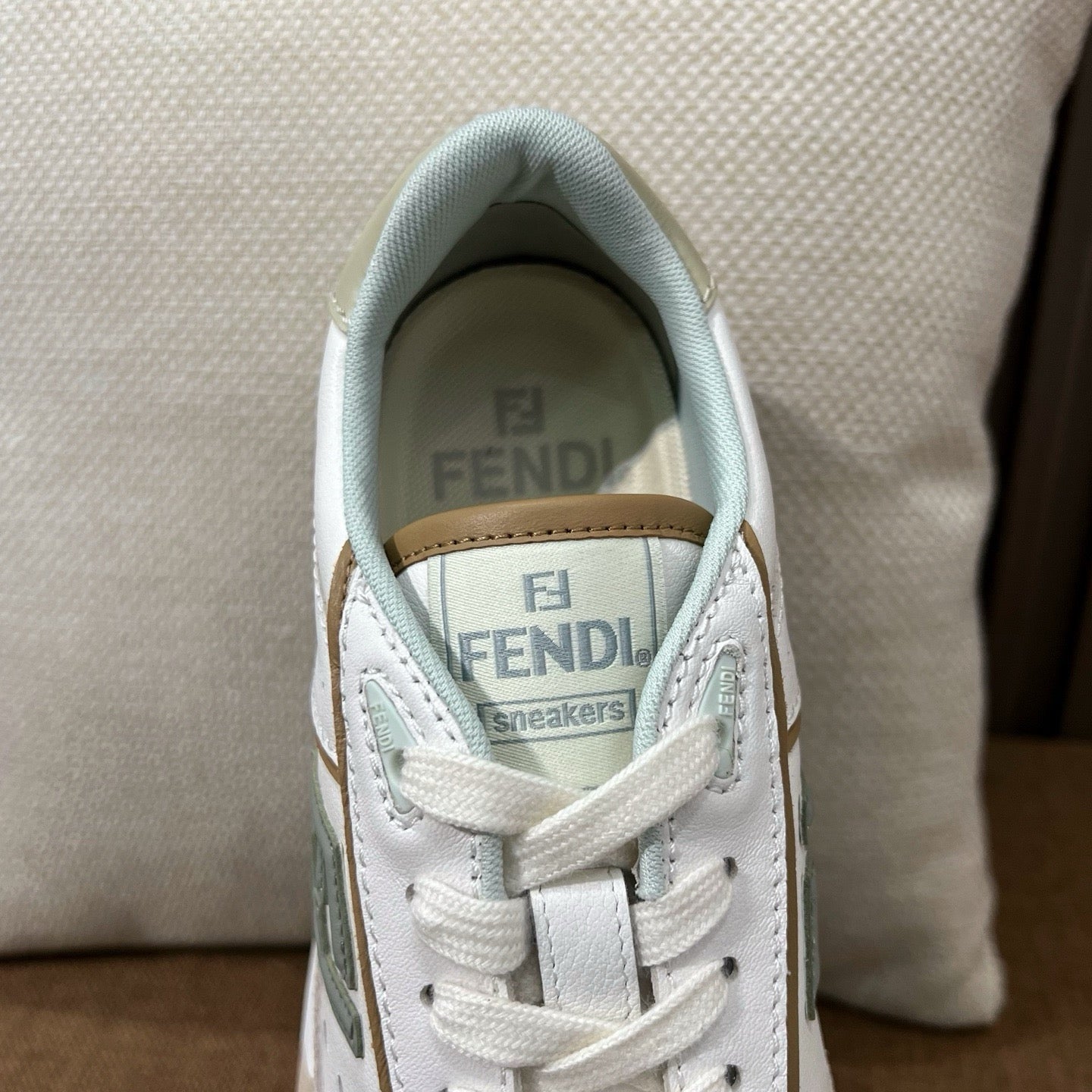 펜디 매치 레이스업 스니커즈