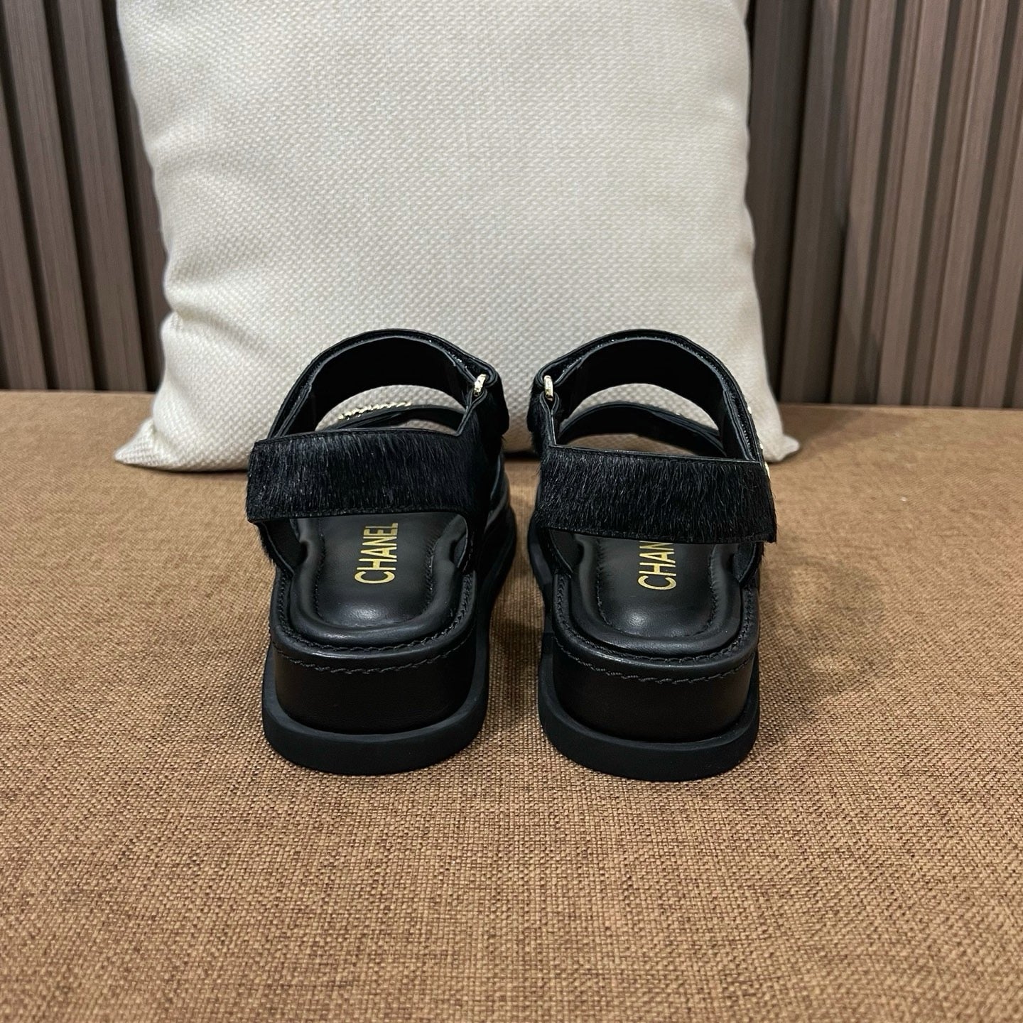 샤넬 CC 로고 샌들