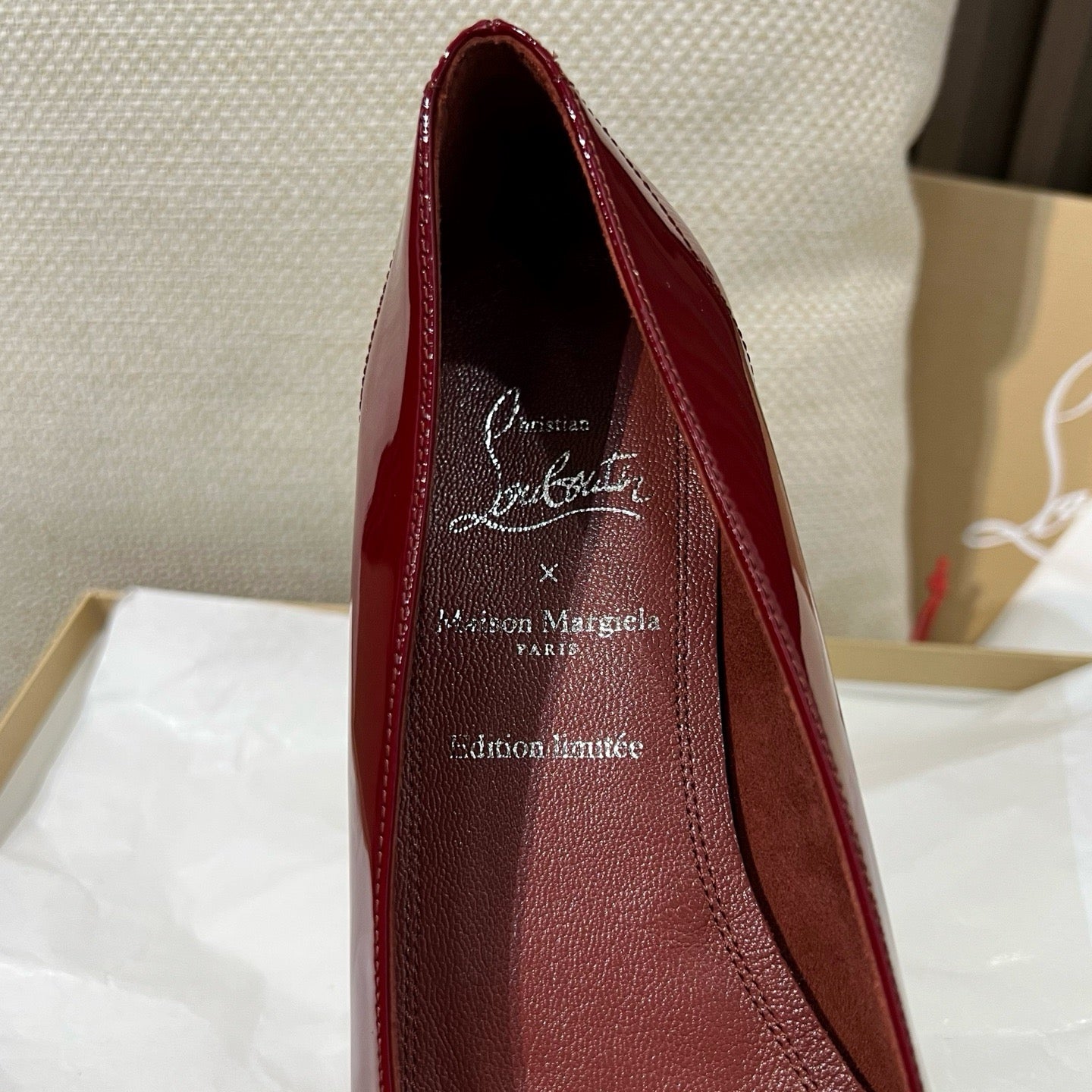 메종 마르지엘라 X 크리스찬 루부탱 플랫 슈즈