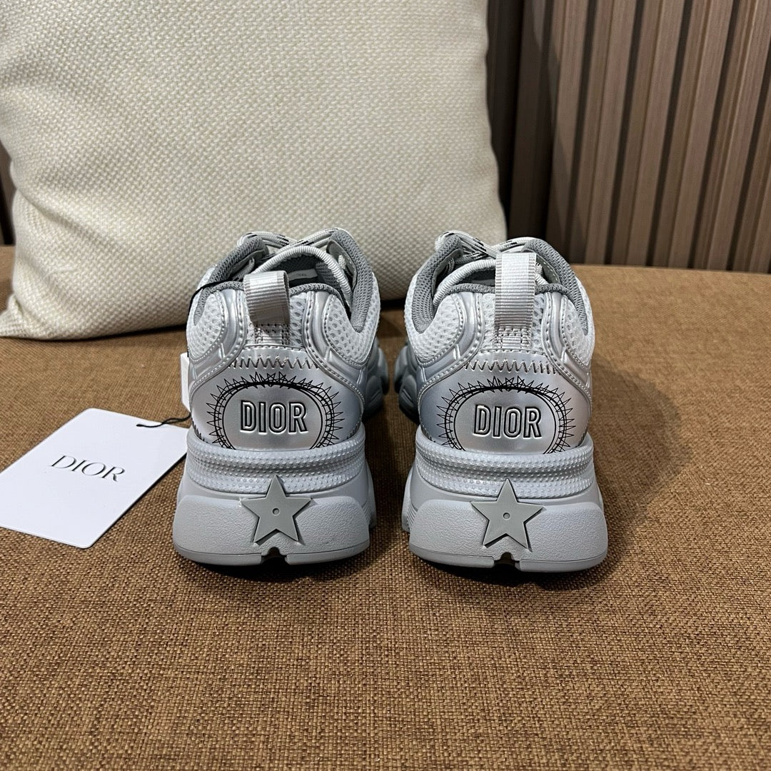 디올 크로노 스니커즈 화이트