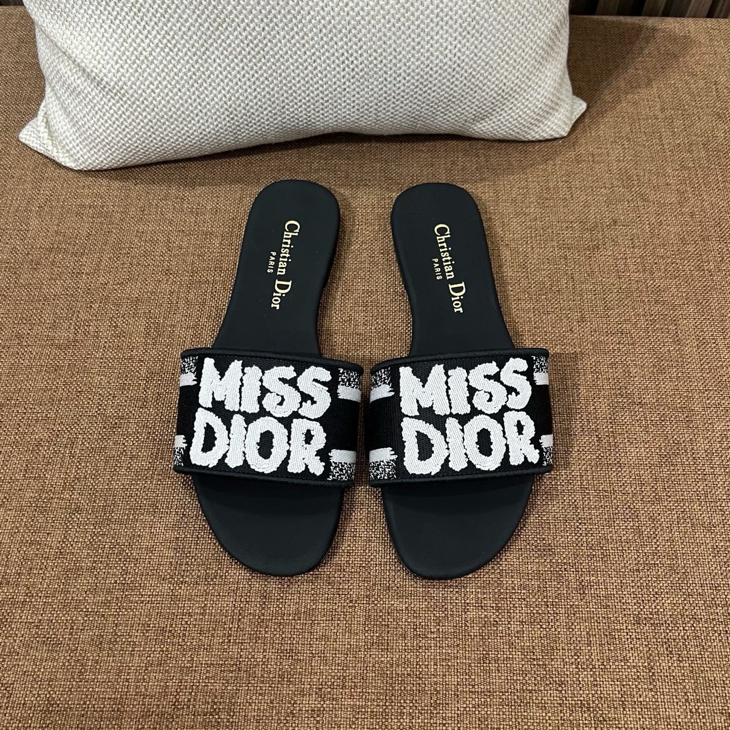 디올 미스디올 디웨이 슬라이드 뮬