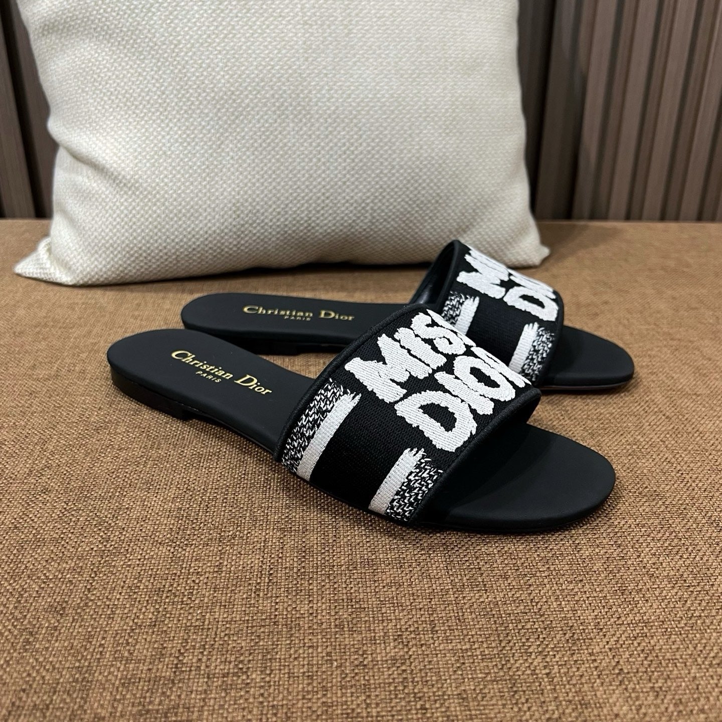 디올 미스디올 디웨이 슬라이드 뮬