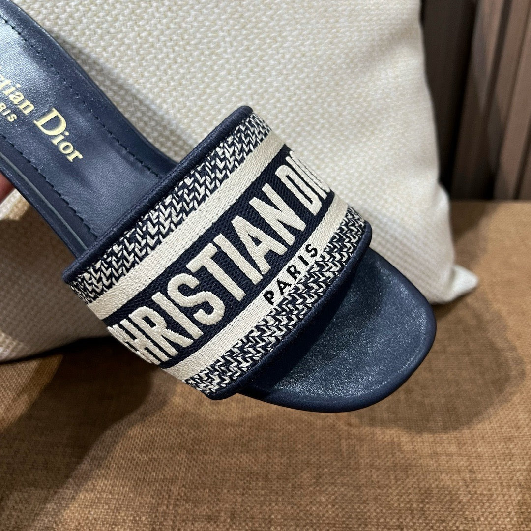 디올 디웨이 뮬 힐