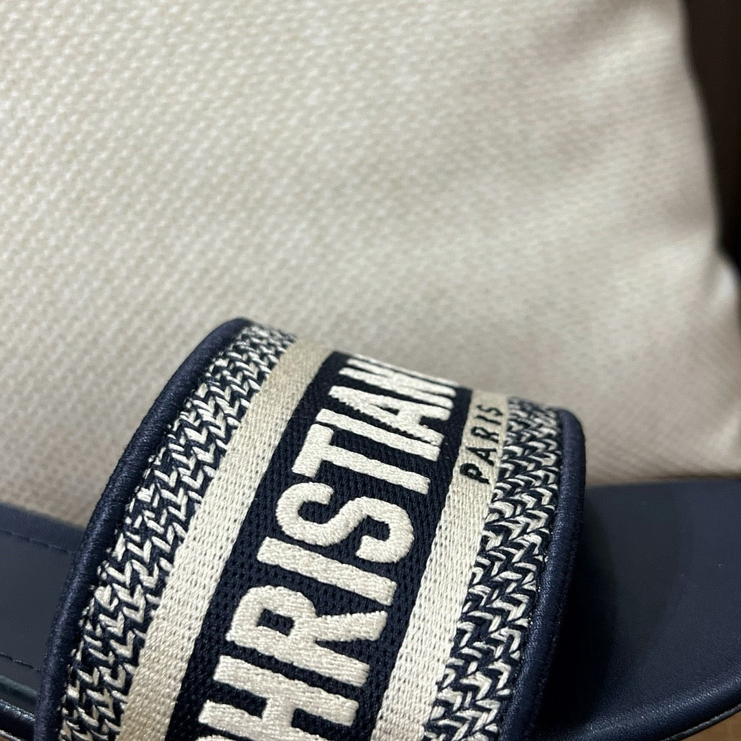 디올 디웨이 뮬 힐