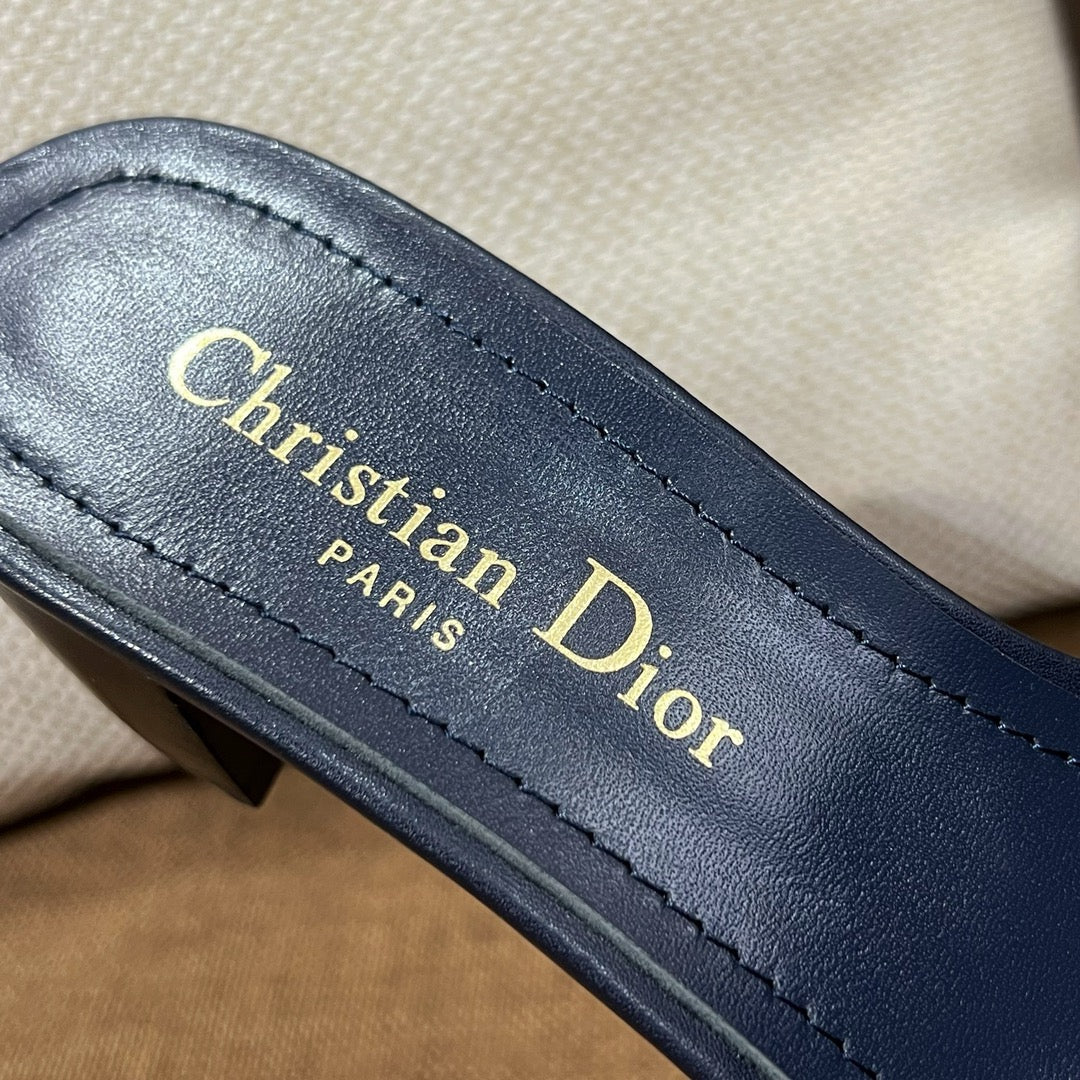 디올 디웨이 뮬 힐