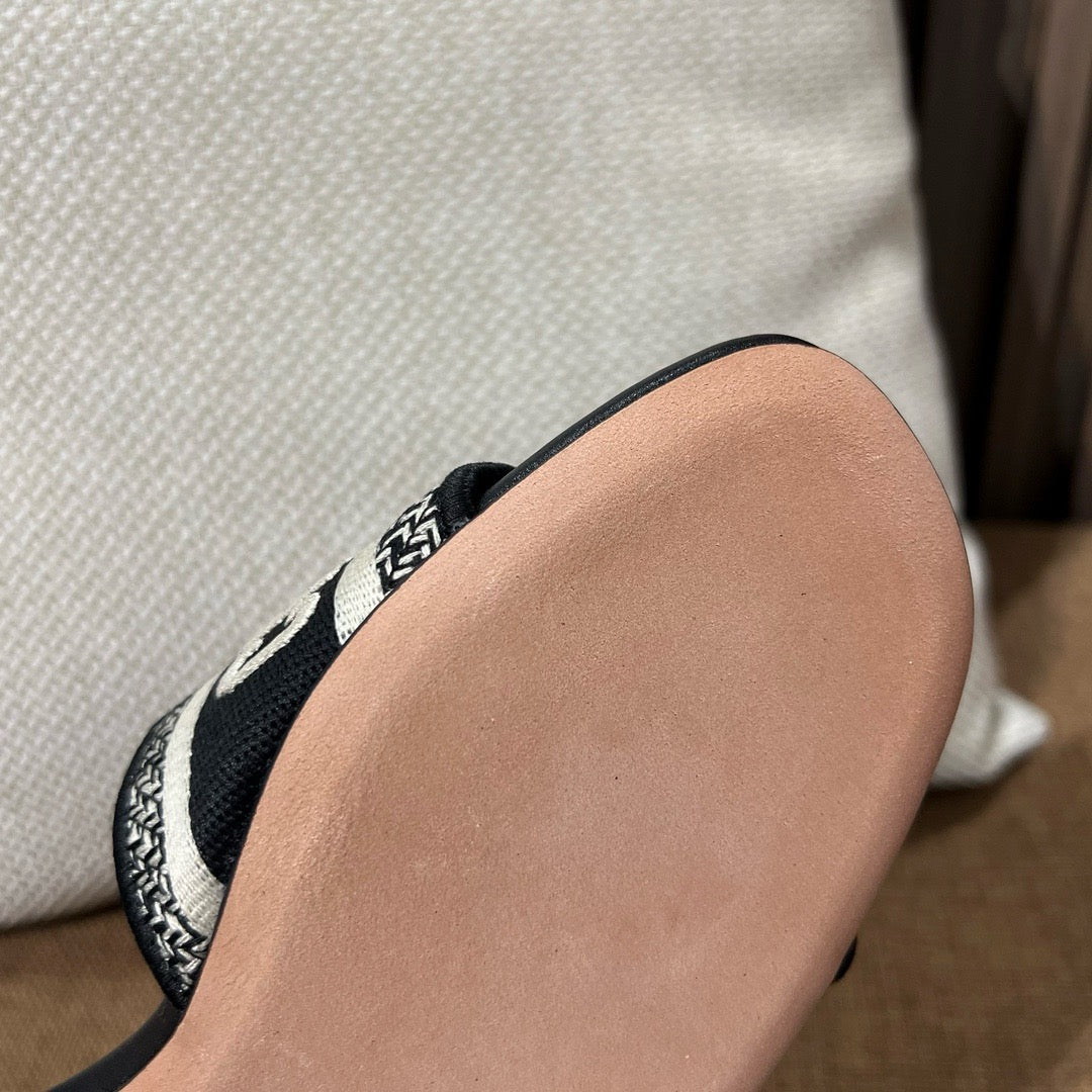 디올 디웨이 뮬 힐