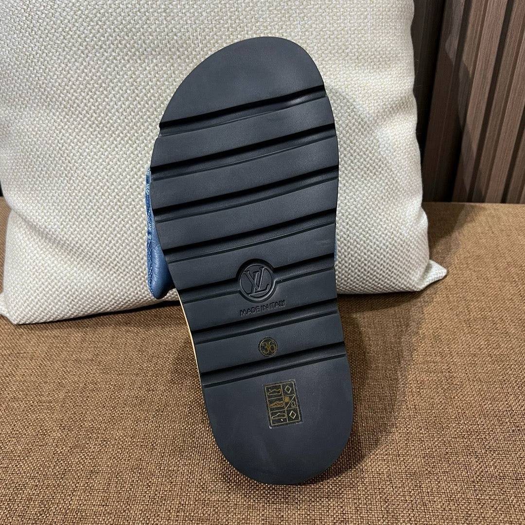 루이비통 풀 필로우 플랫 컴포트 뮬