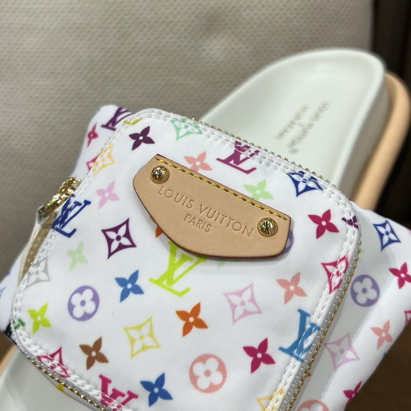 루이비통 X 무라카미 풀 필로우 플랫 컴포트 뮬