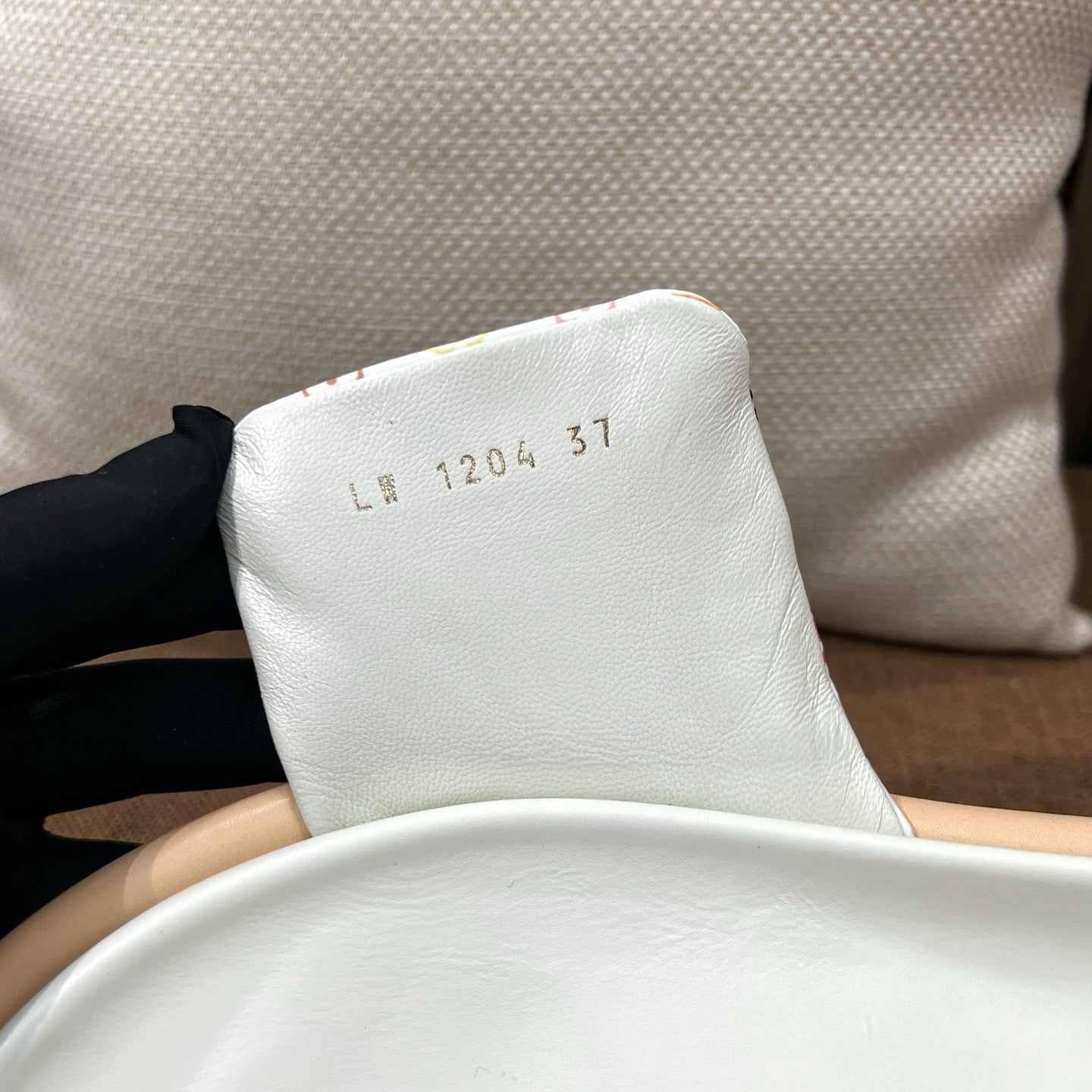 루이비통 X 무라카미 풀 필로우 플랫 컴포트 뮬