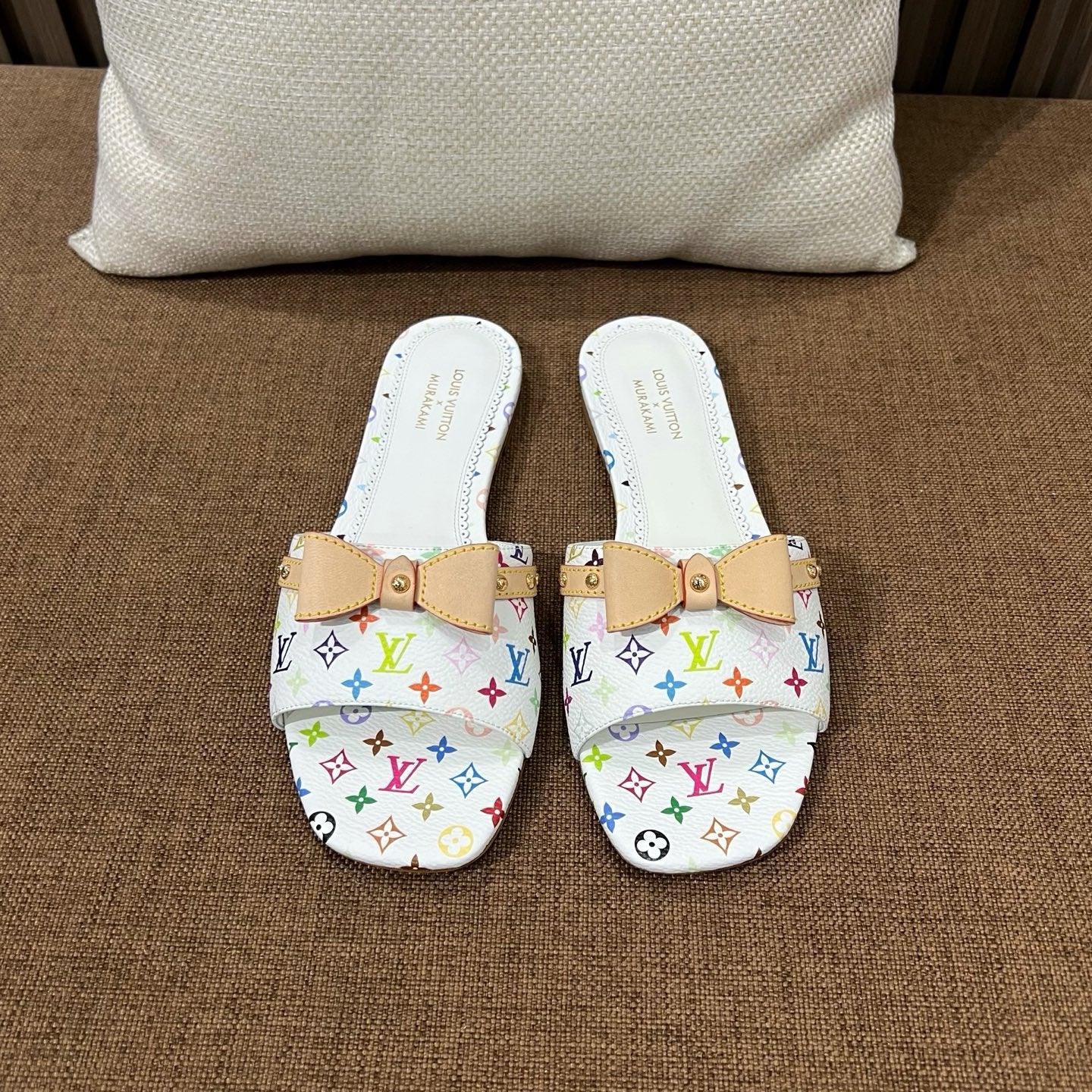 루이비통 X 무라카미 6AM 플랫 뮬