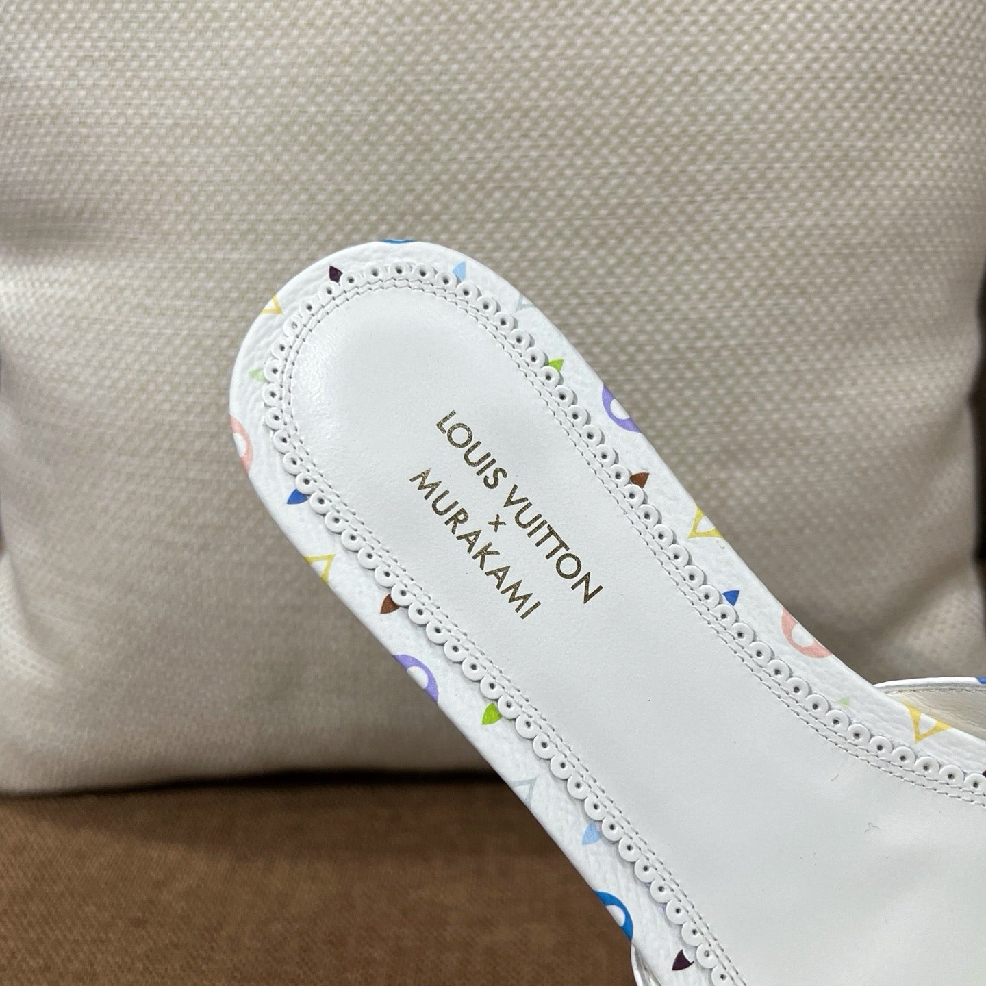 루이비통 X 무라카미 6AM 플랫 뮬