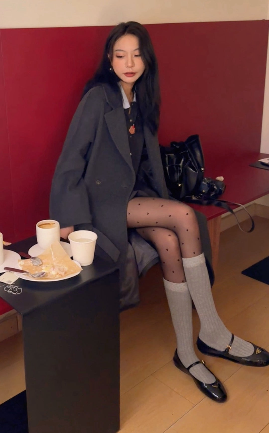 프라다 삼각로고  메리제인 플랫