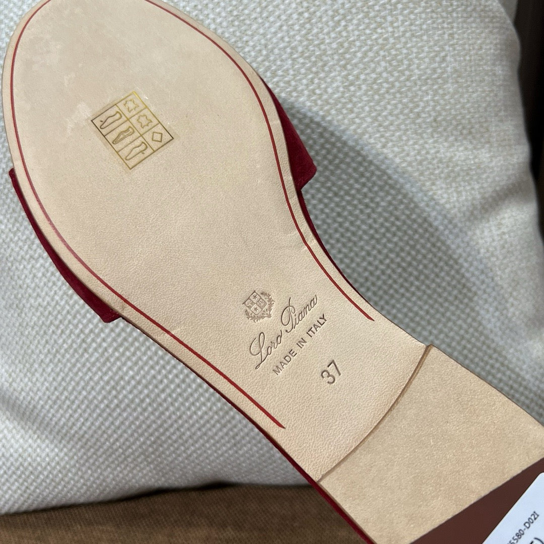 로로피아나 썸머 참스 뮬