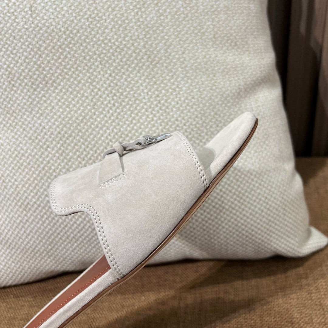 로로피아나 썸머 참스 뮬