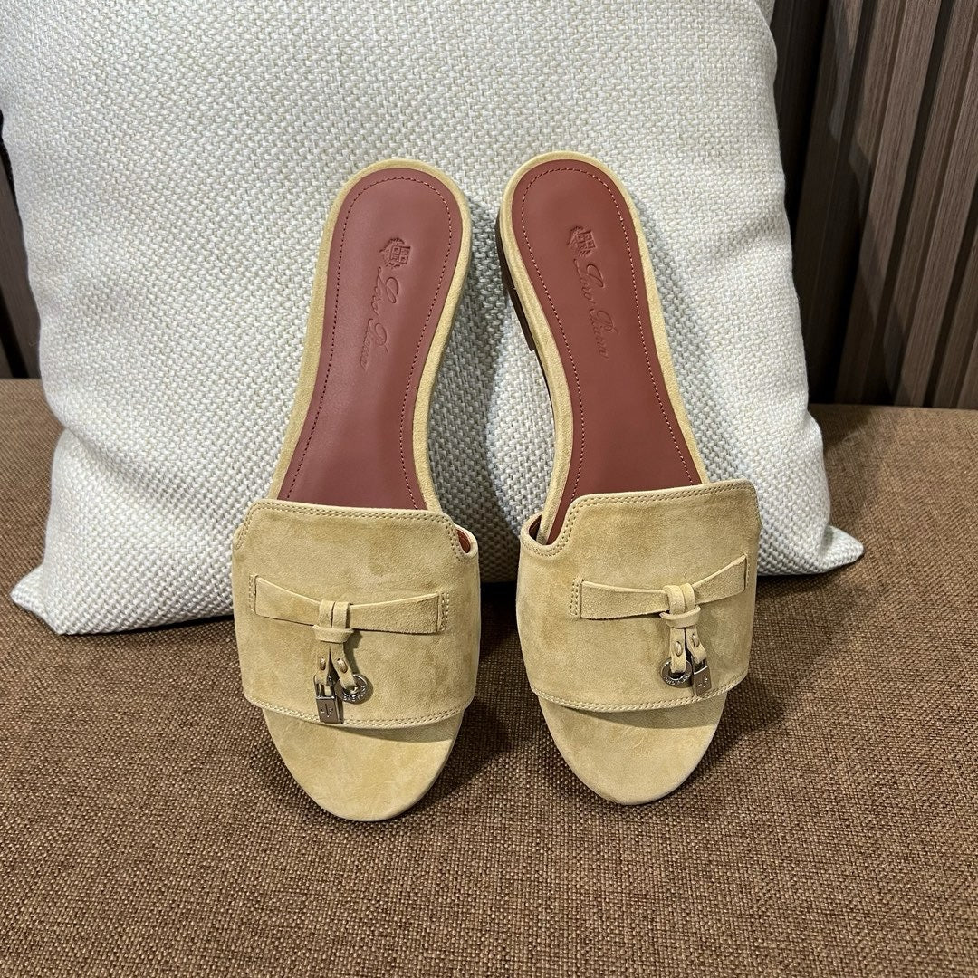 로로피아나 썸머 참스 뮬