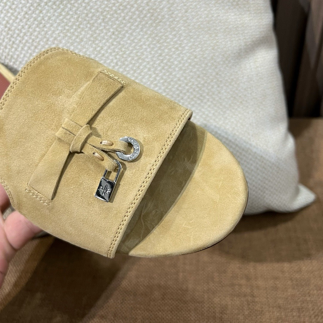 로로피아나 썸머 참스 뮬