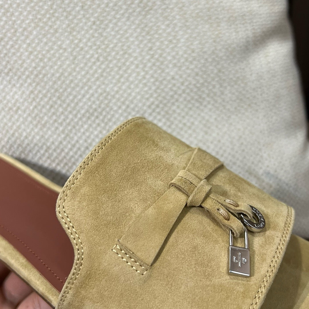 로로피아나 썸머 참스 뮬