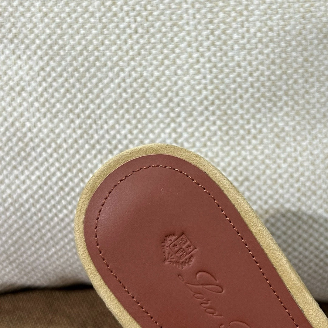 로로피아나 썸머 참스 뮬