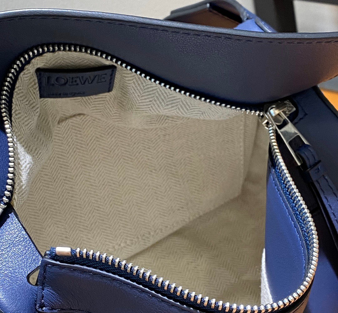 로에베 퍼즐 벨트백