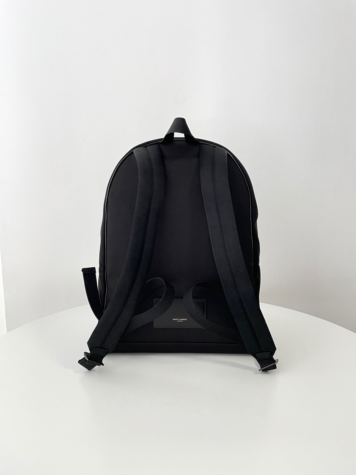 생로랑 씨티 백팩 에코닐