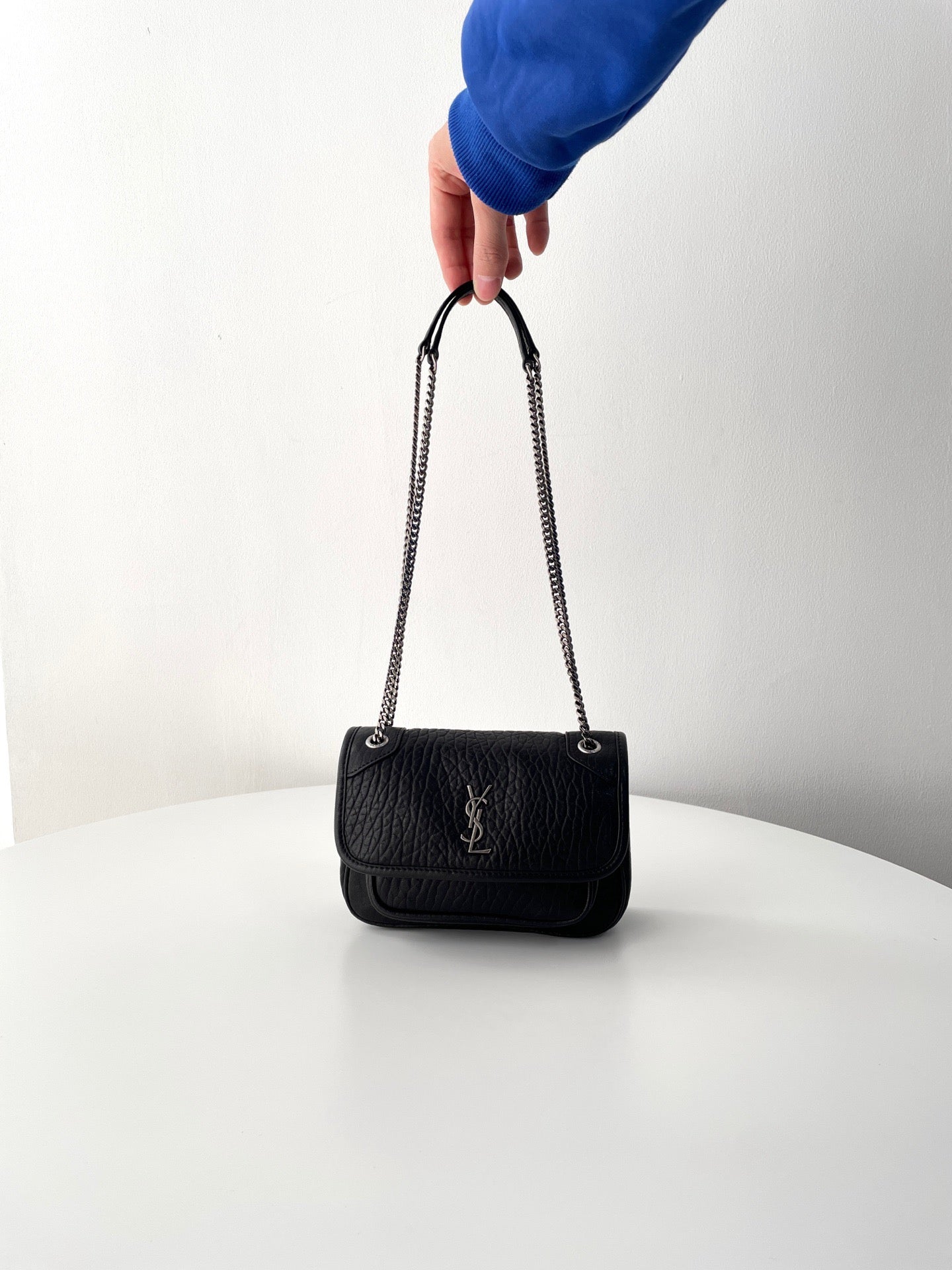 생로랑 니키백 그레인 램스킨 미니