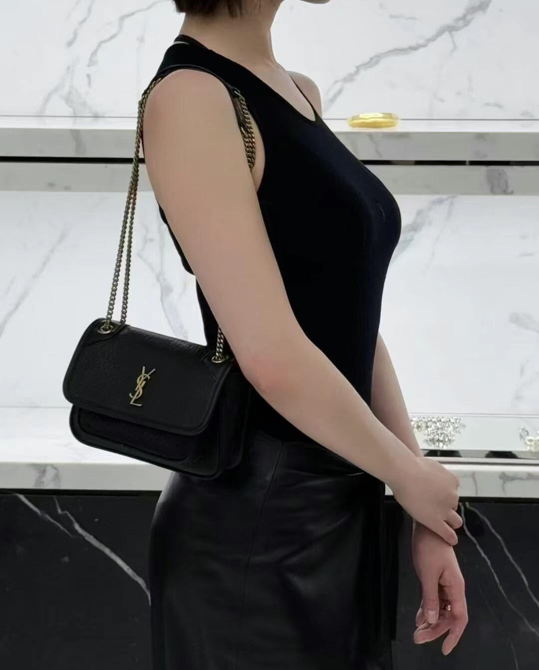 생로랑 니키백 그레인 램스킨 미니