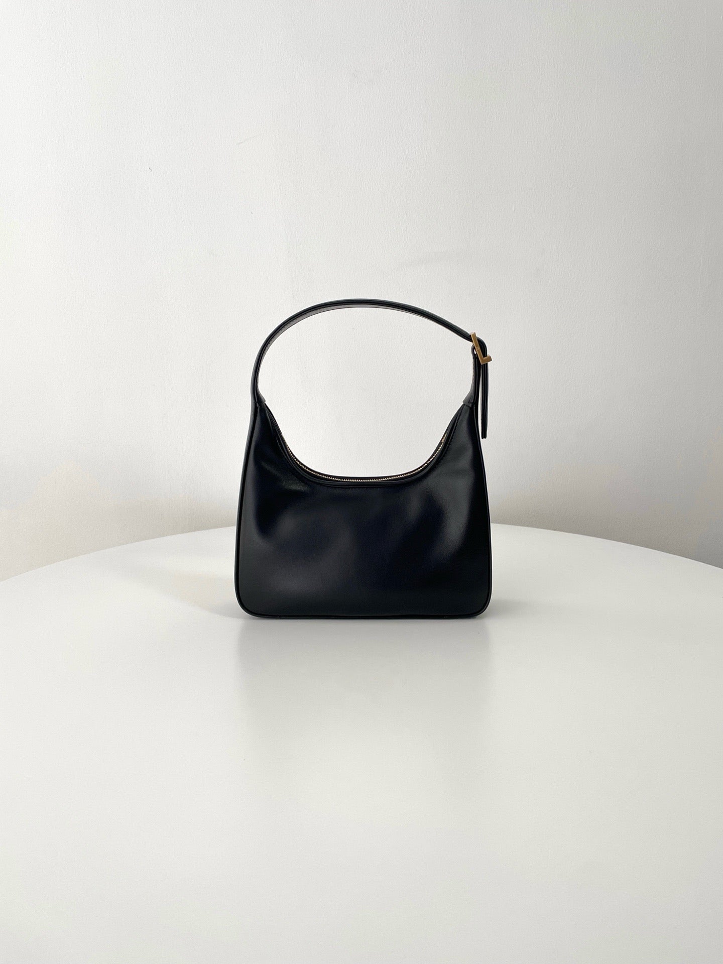 생로랑 칼립소 호보 백 미니