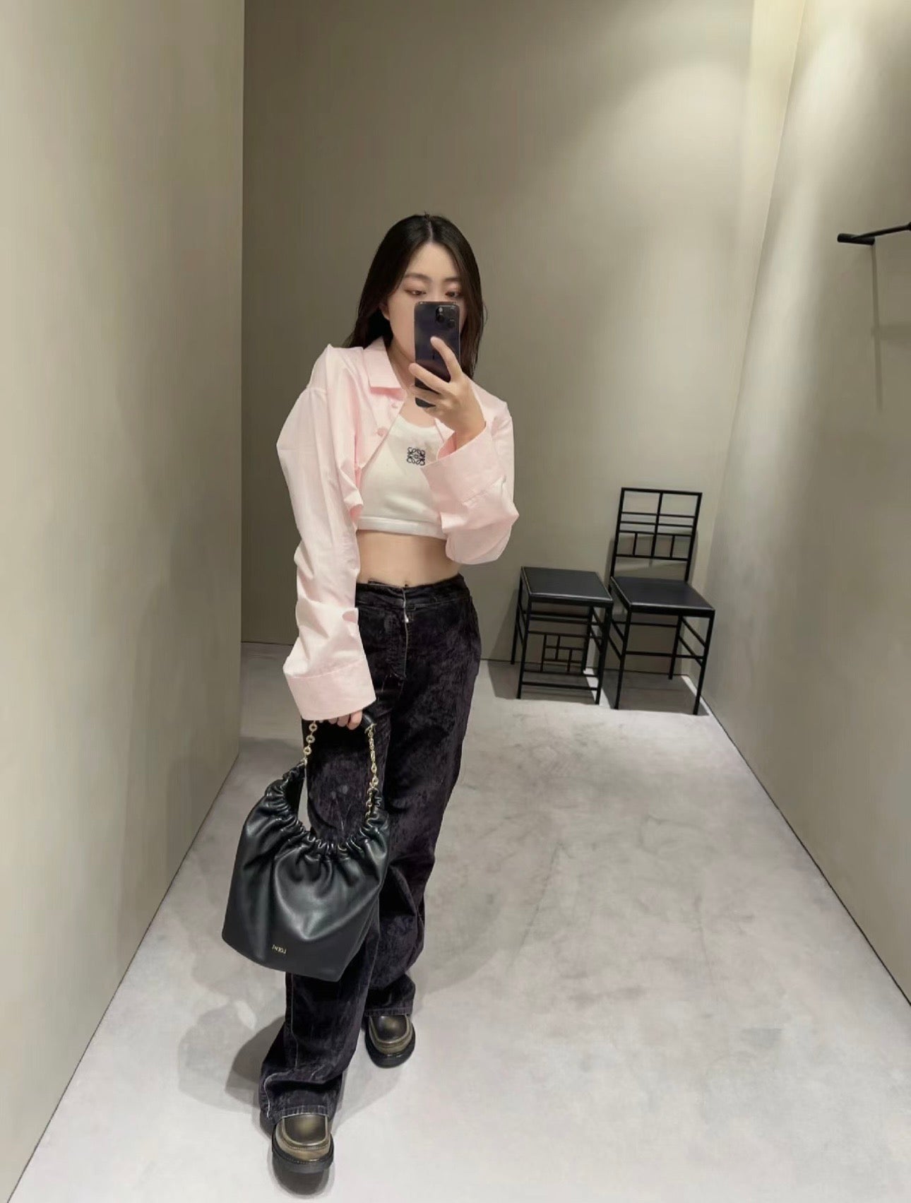 로에베 스퀴즈백 미디움