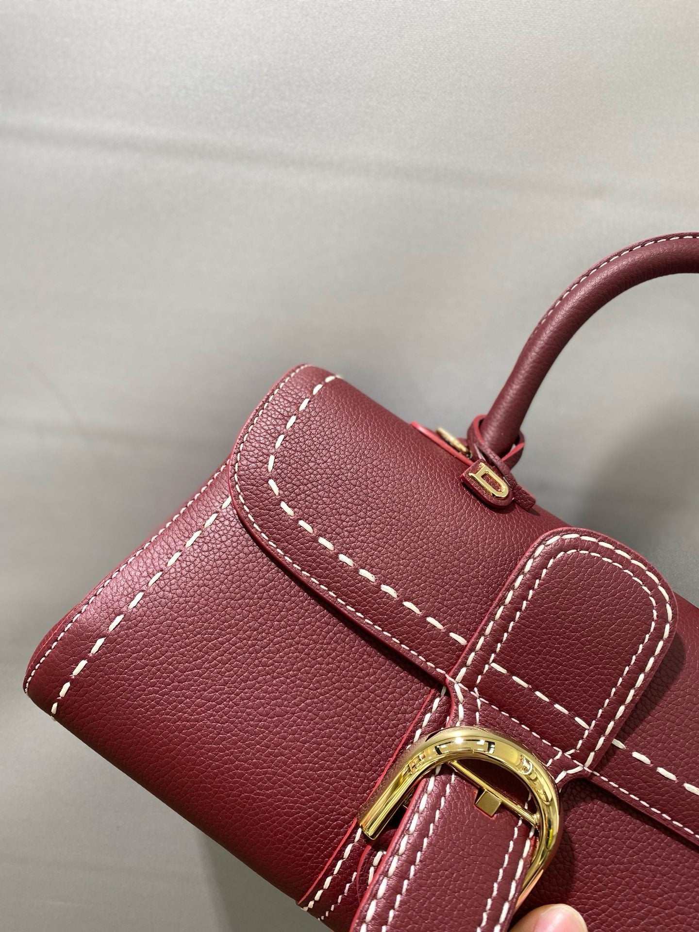 델보 브리앙 이스트웨스트 로데오 스티치