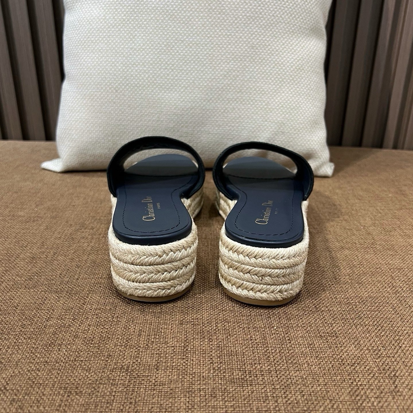 디올 디웨이 플랫폼 뮬