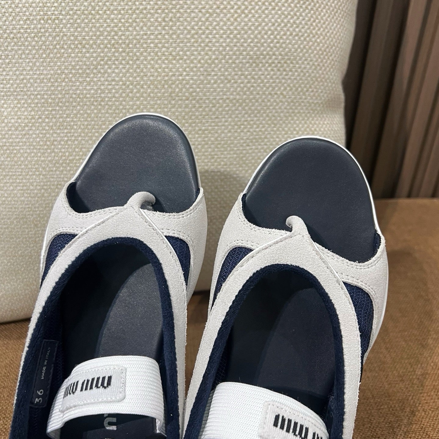 미우미우 김나지움 통 발레리나