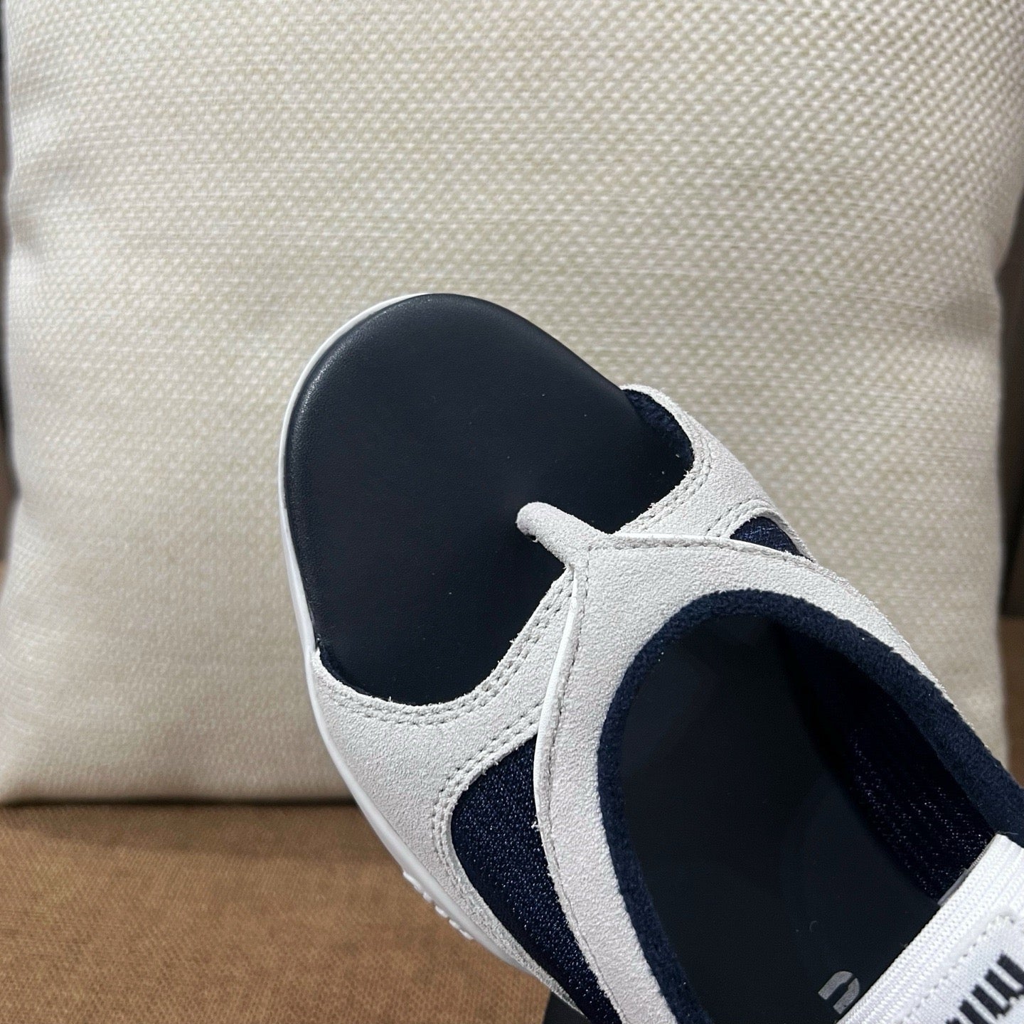 미우미우 김나지움 통 발레리나