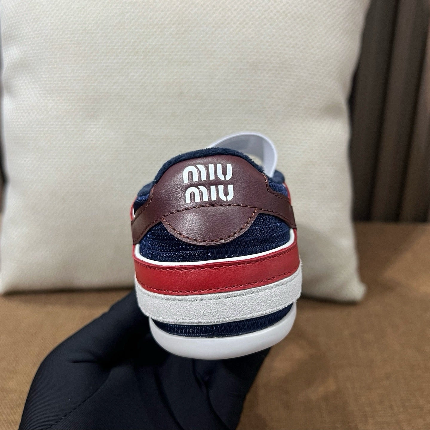 미우미우 김나지움 통 발레리나