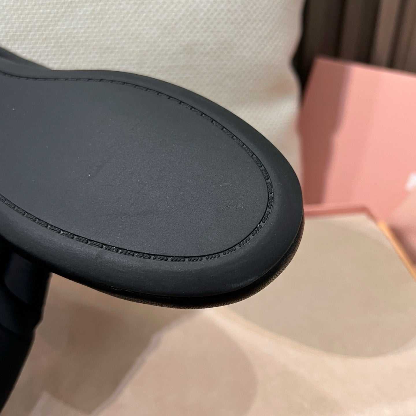 미우미우 루슈 나파 가죽 발레리나