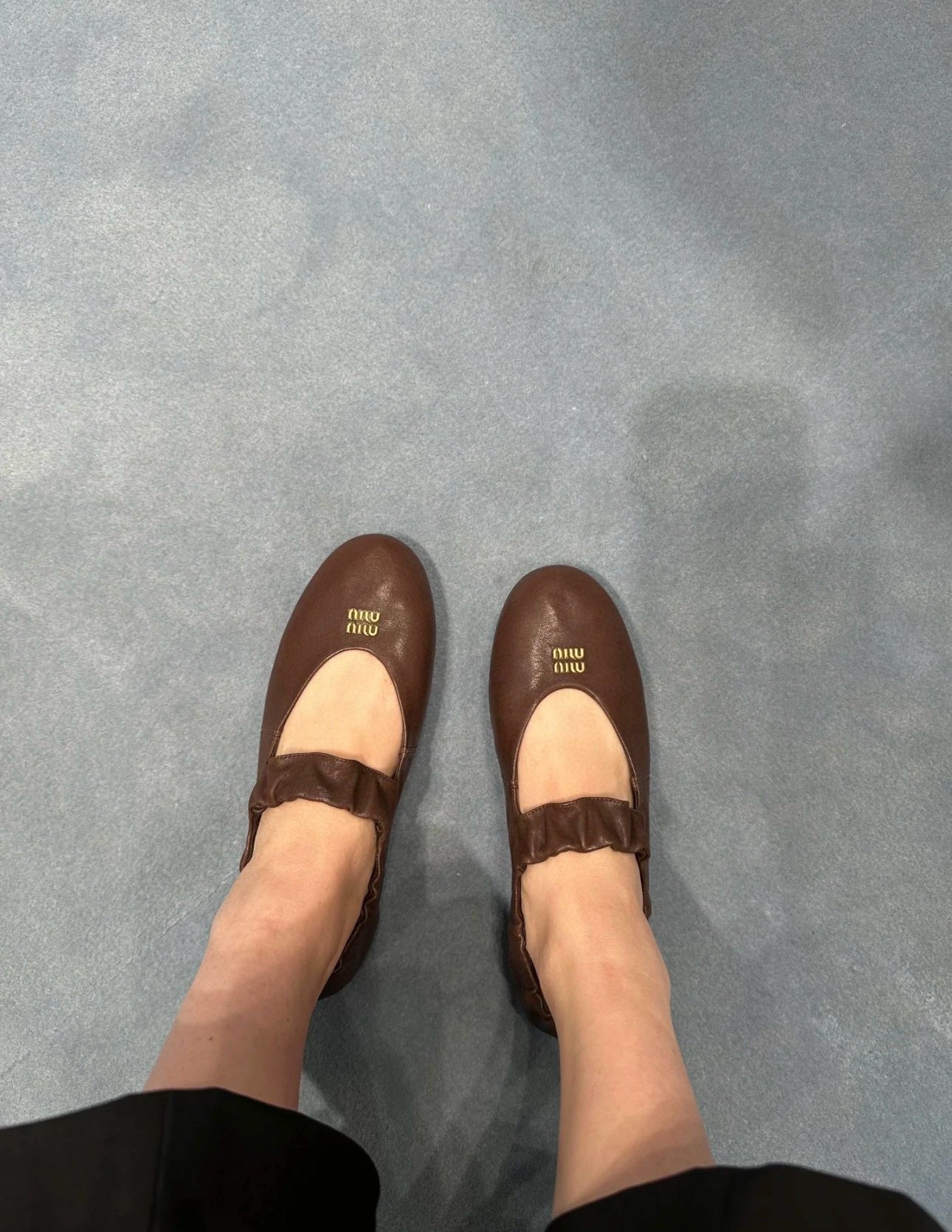 미우미우 루슈 나파 가죽 발레리나