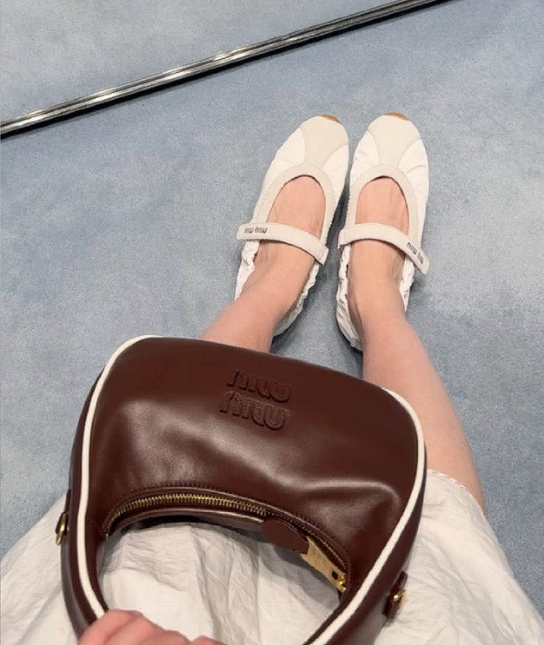 미우미우 블리치드 나파 가죽 발레리나